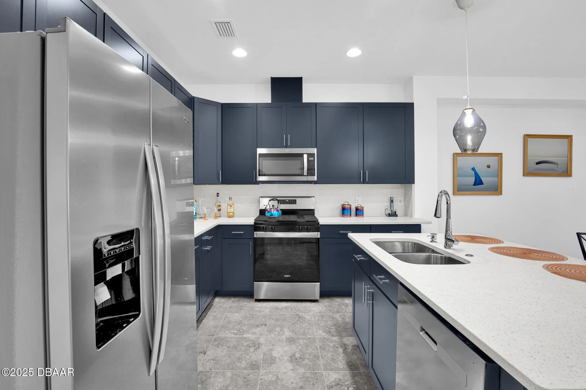 Property Slideshow image 11 of 71 | 913 bama breeze dr, Daytona Beach, FL, 32124