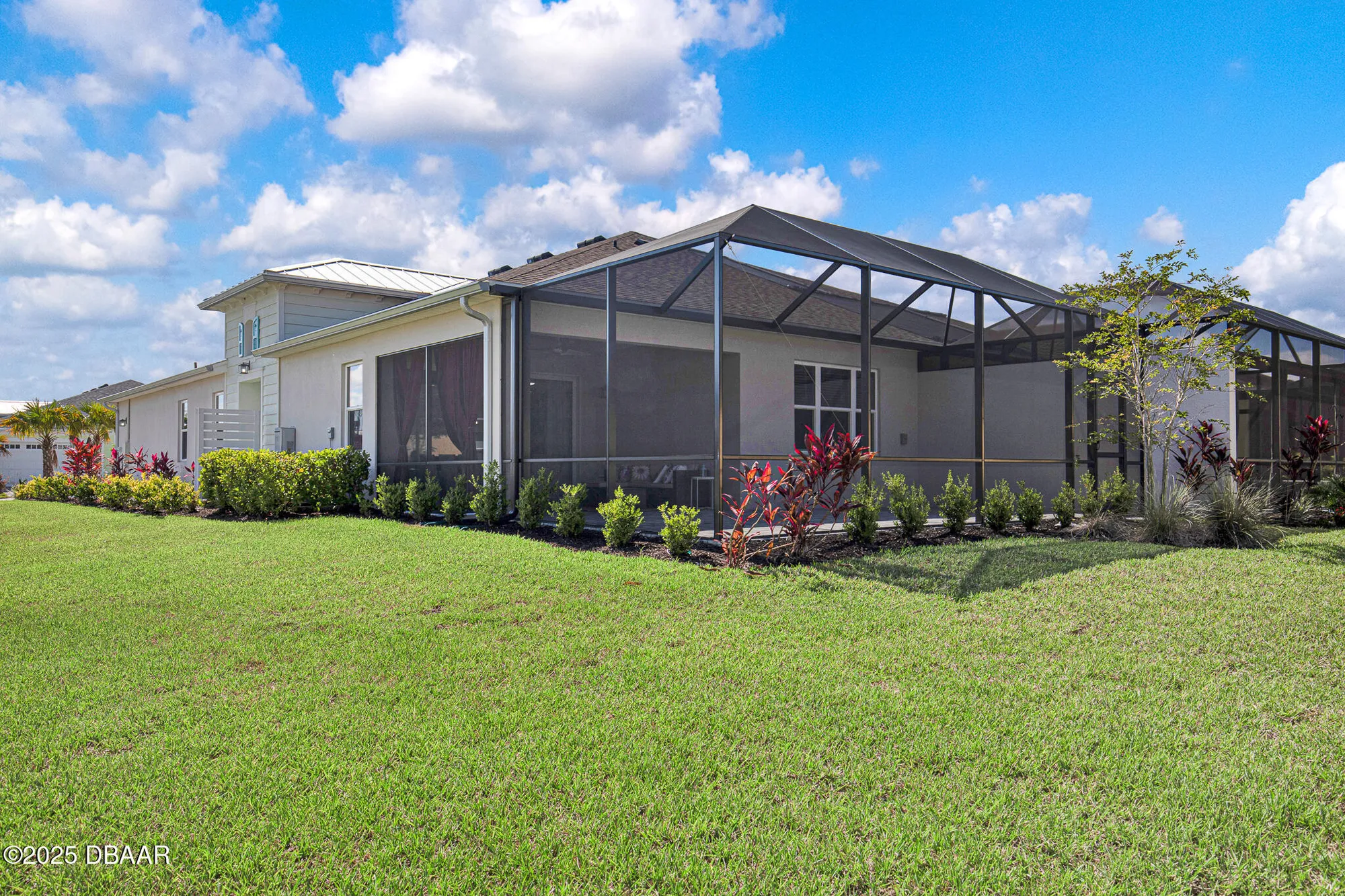 Property Slideshow image 35 of 71 | 913 bama breeze dr, Daytona Beach, FL, 32124