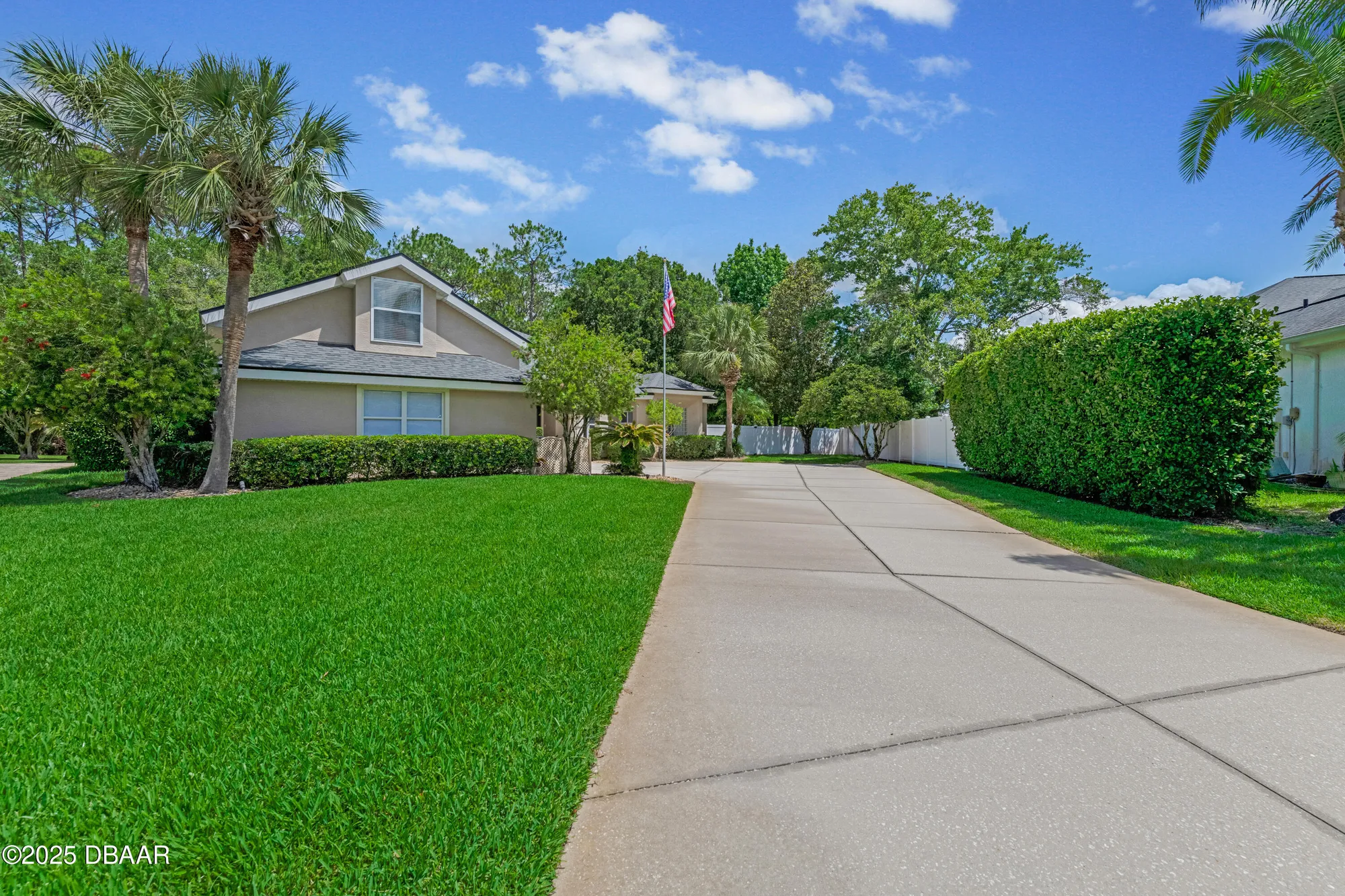 Property Slideshow image 15 of 55 | 4 creek bend way, Ormond Beach, FL, 32174