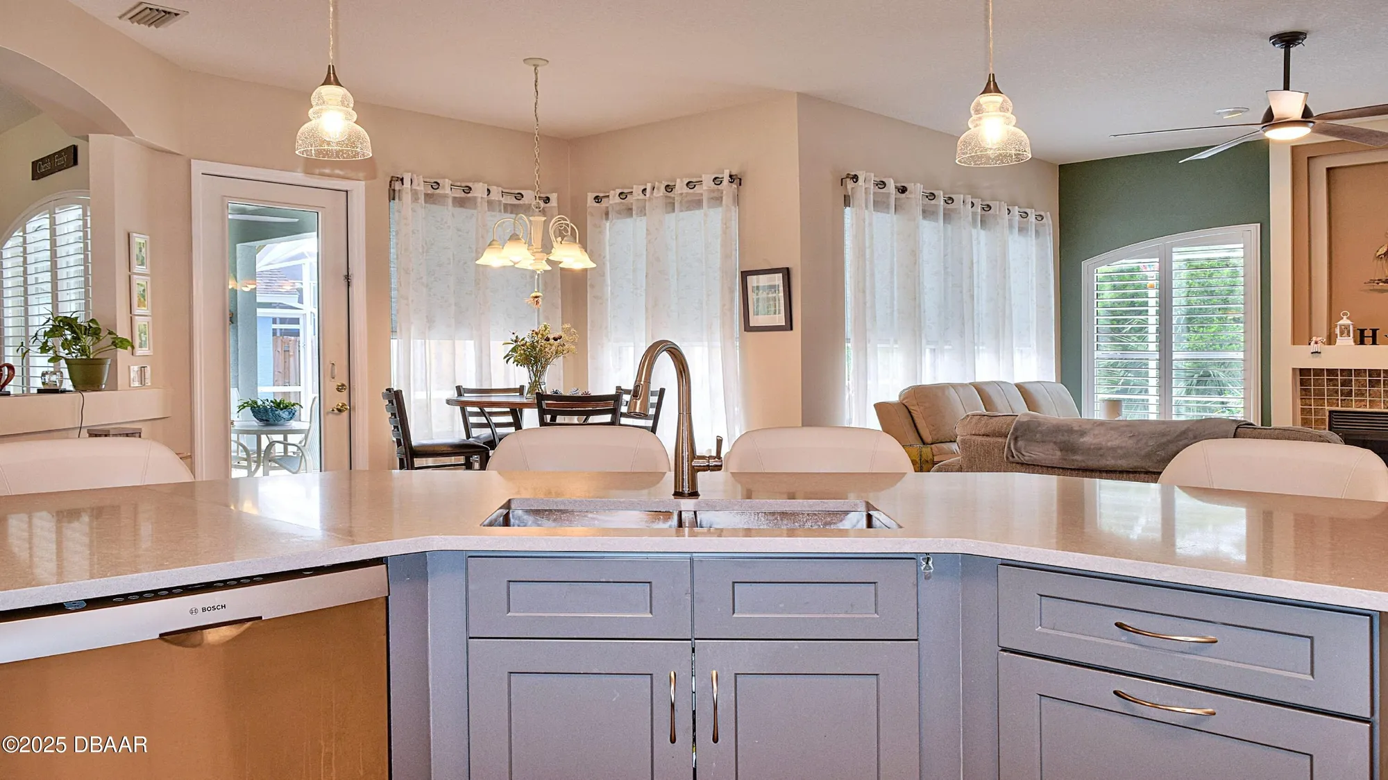 Property Slideshow image 18 of 65 | 1240 hampstead ln, Ormond Beach, FL, 32174