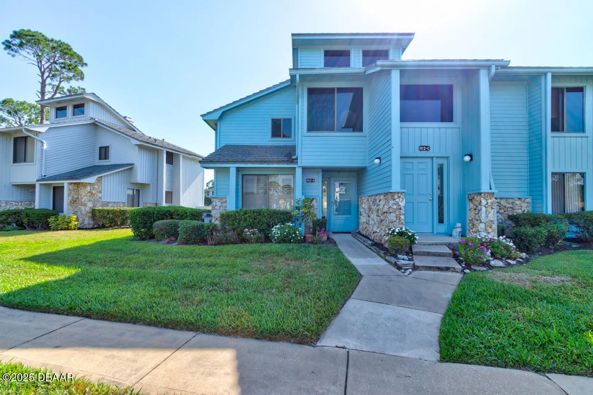 Property Slideshow image 2 of 21 | 102 blue heron dr a, Daytona Beach, FL, 32119