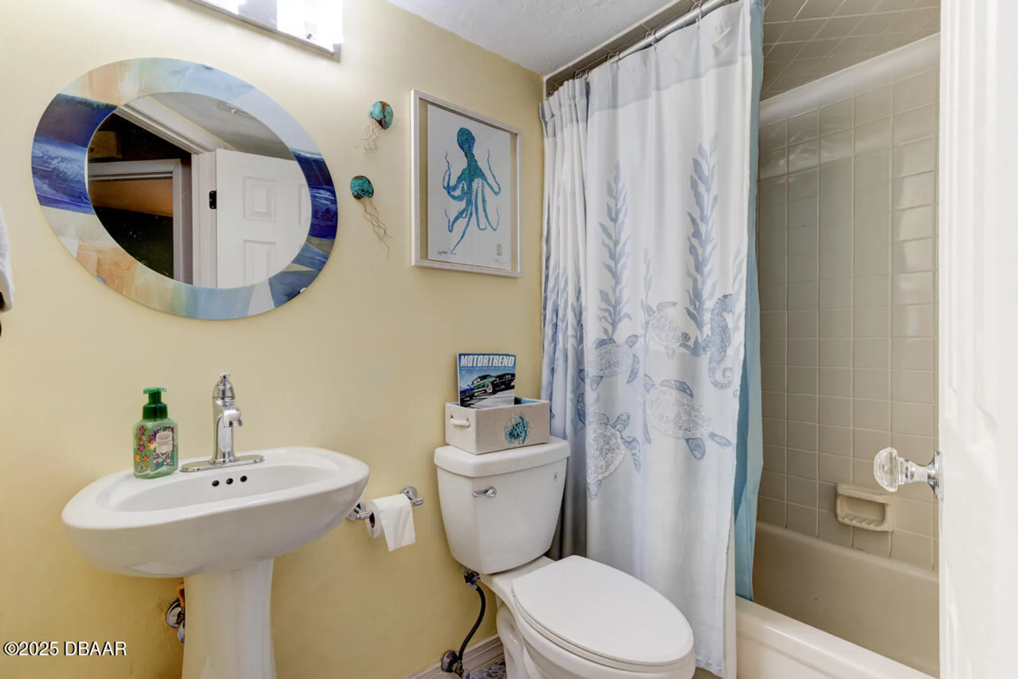 Property Slideshow image 20 of 21 | 102 blue heron dr a, Daytona Beach, FL, 32119