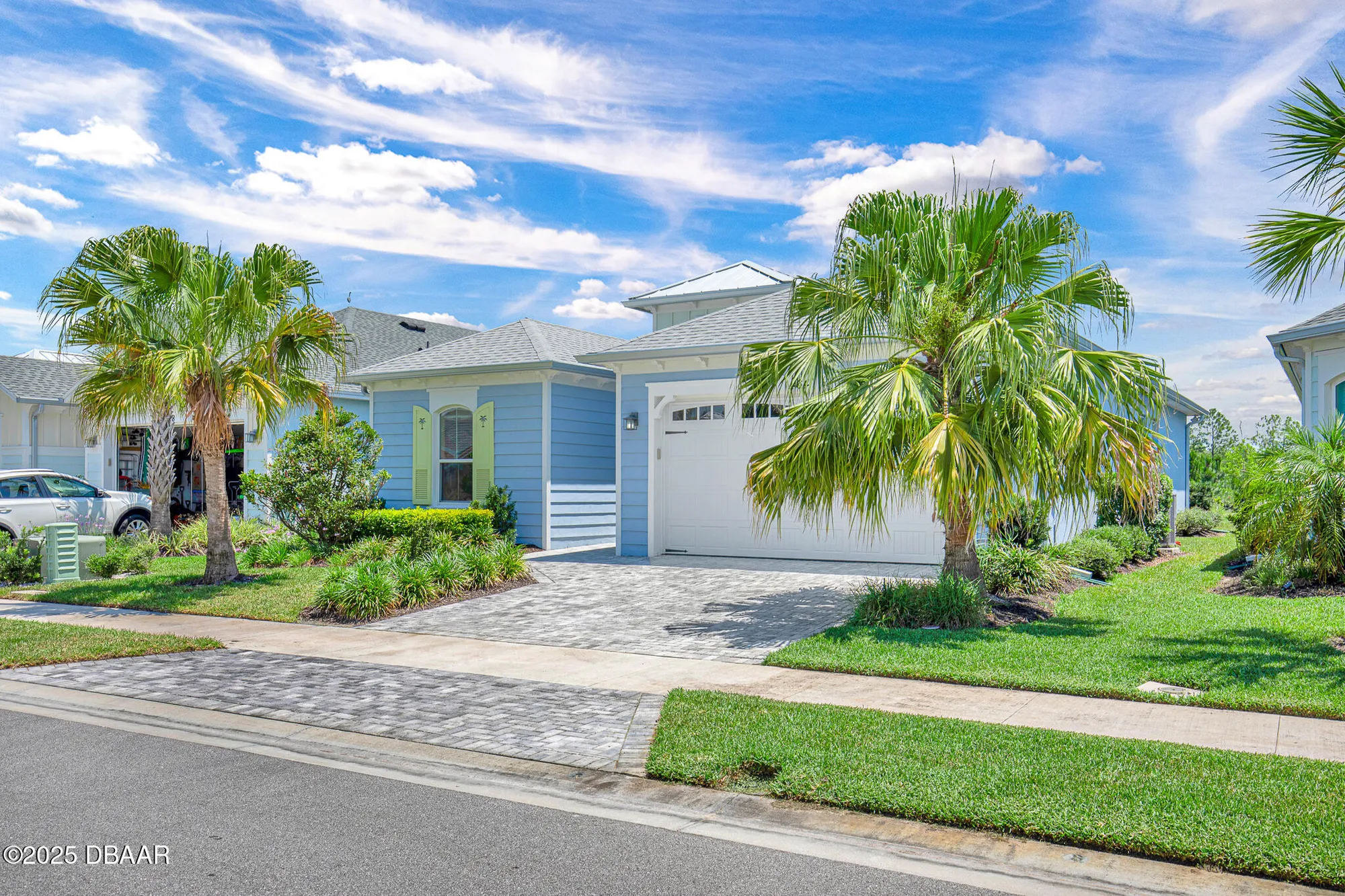 Property Slideshow image 3 of 74 | 464 tropics ave, Daytona Beach, FL, 32124