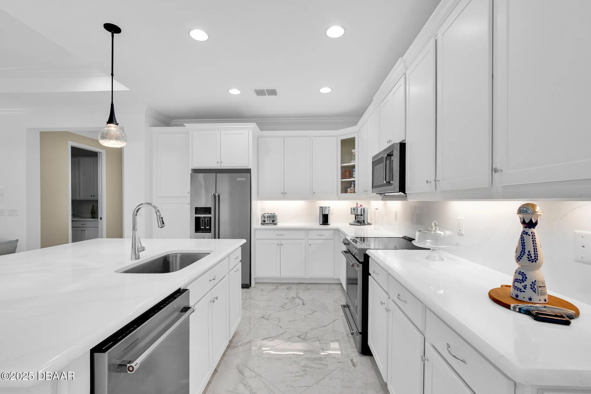 Property Slideshow image 13 of 74 | 464 tropics ave, Daytona Beach, FL, 32124