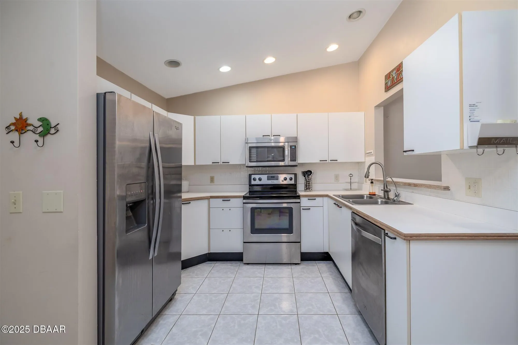 Property Slideshow image 13 of 39 | 18 landings ln, Ormond Beach, FL, 32174