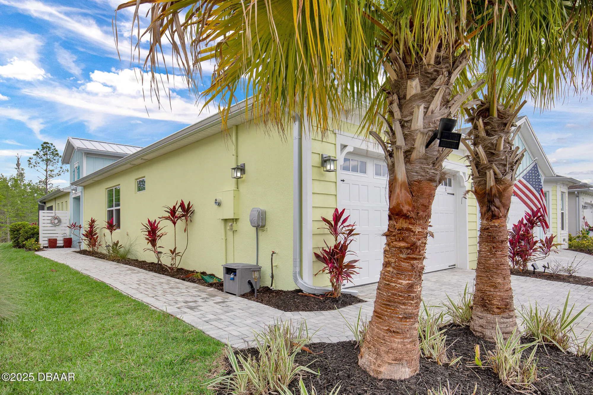 Property Slideshow image 5 of 67 | 308 low tide ln, Daytona Beach, FL, 32124