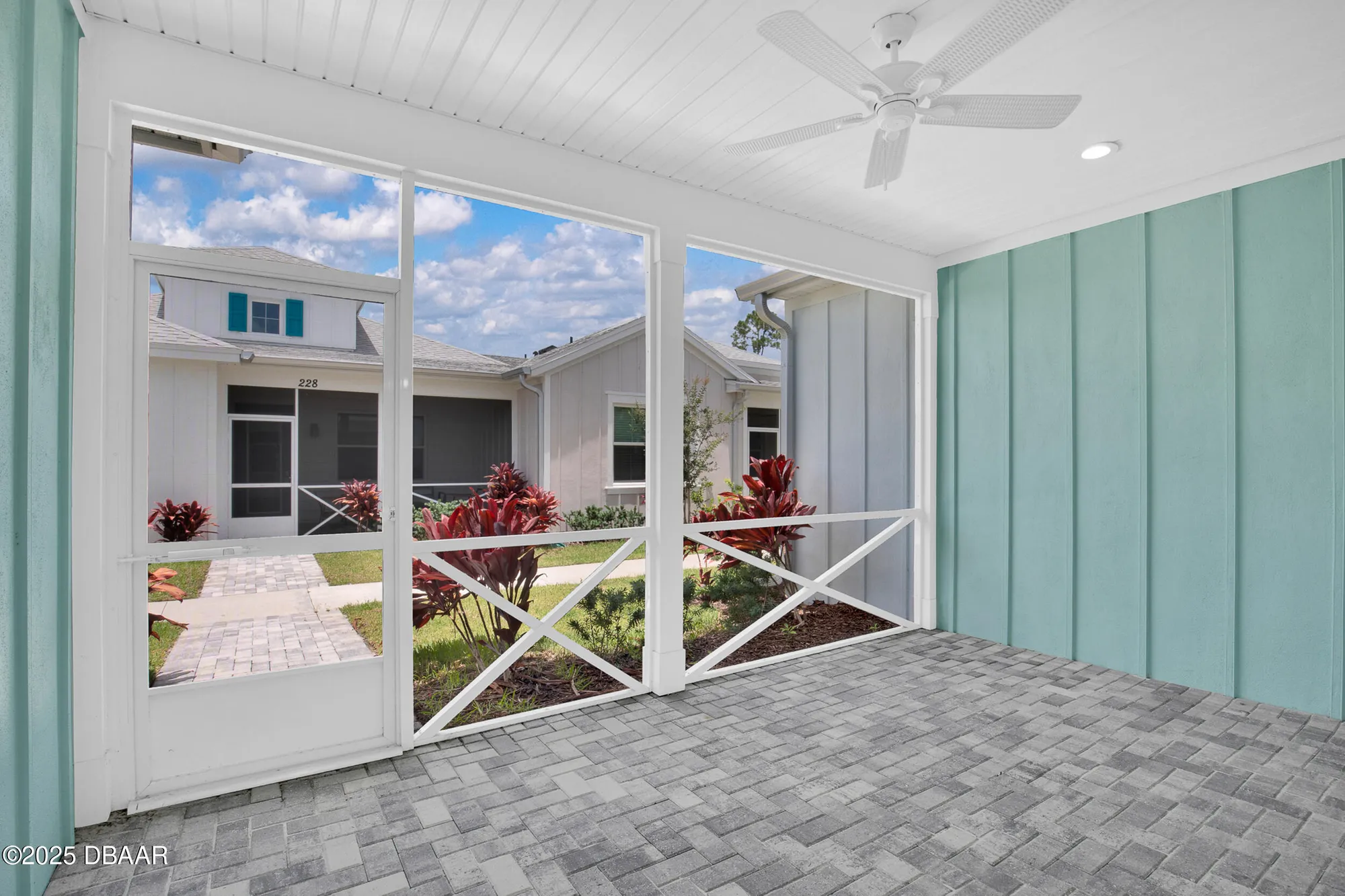 Property Slideshow image 23 of 91 | 216 gypsy palace ln, Daytona Beach, FL, 32124