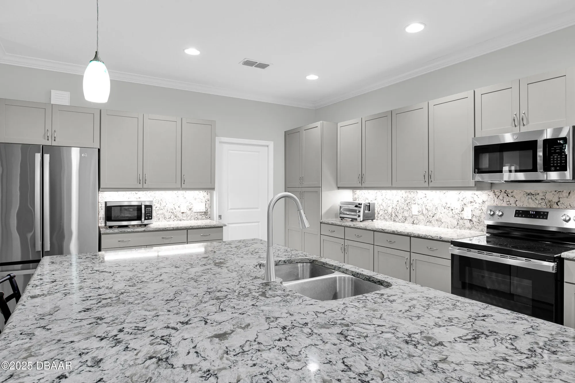 Property Slideshow image 11 of 96 | 138 coral reef way, Daytona Beach, FL, 32124