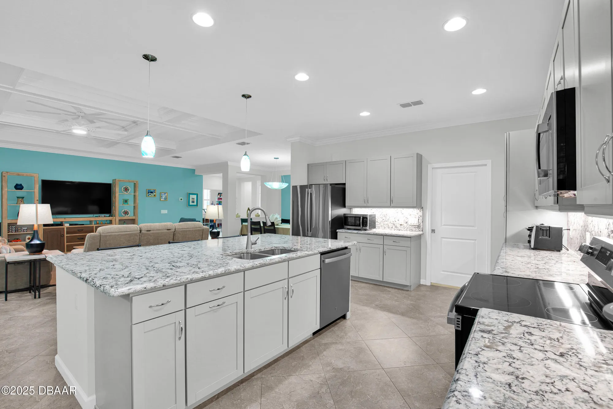 Property Slideshow image 13 of 96 | 138 coral reef way, Daytona Beach, FL, 32124