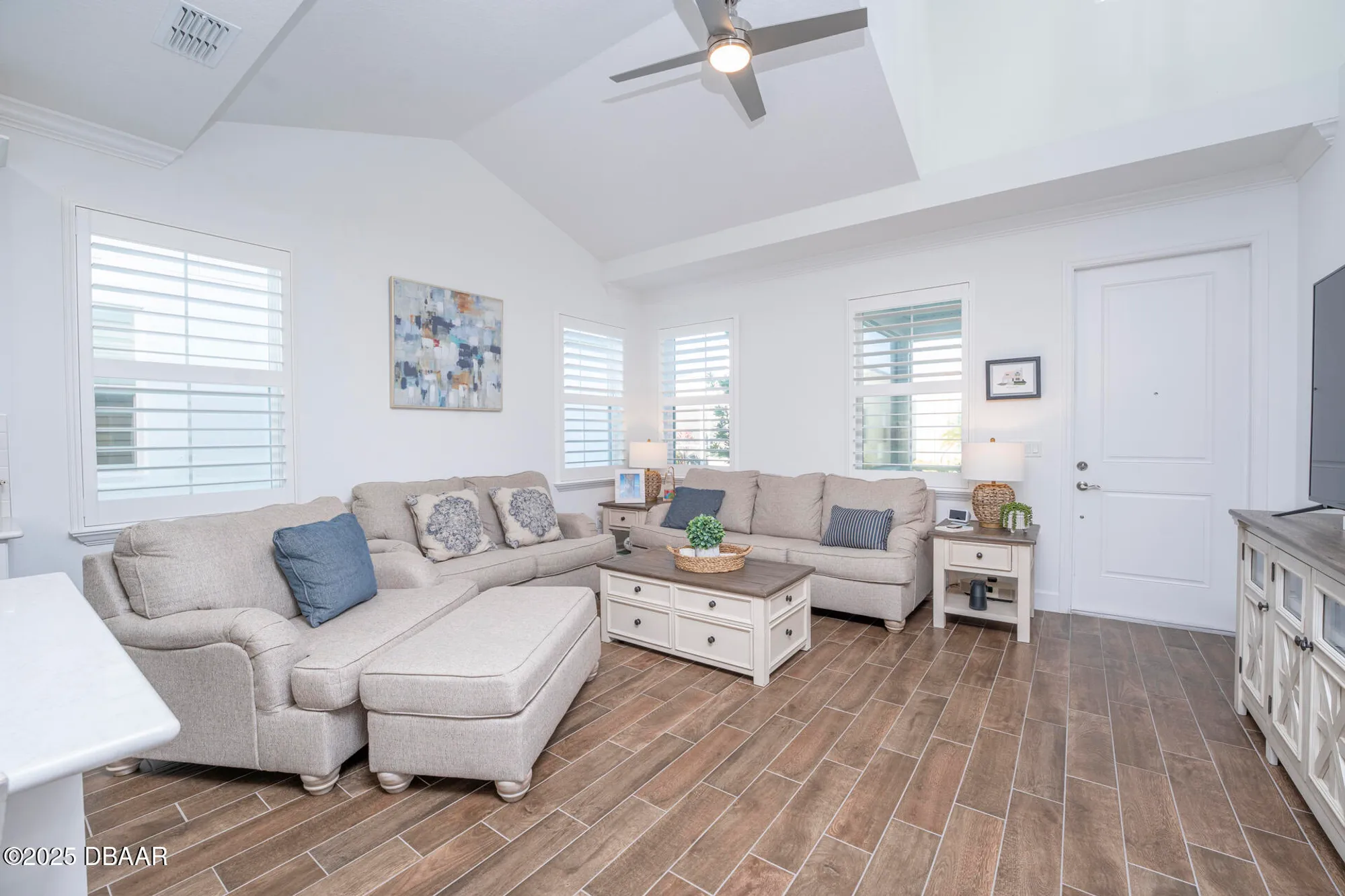 Property Slideshow image 7 of 33 | 361 parrot ln, Daytona Beach, FL, 32124