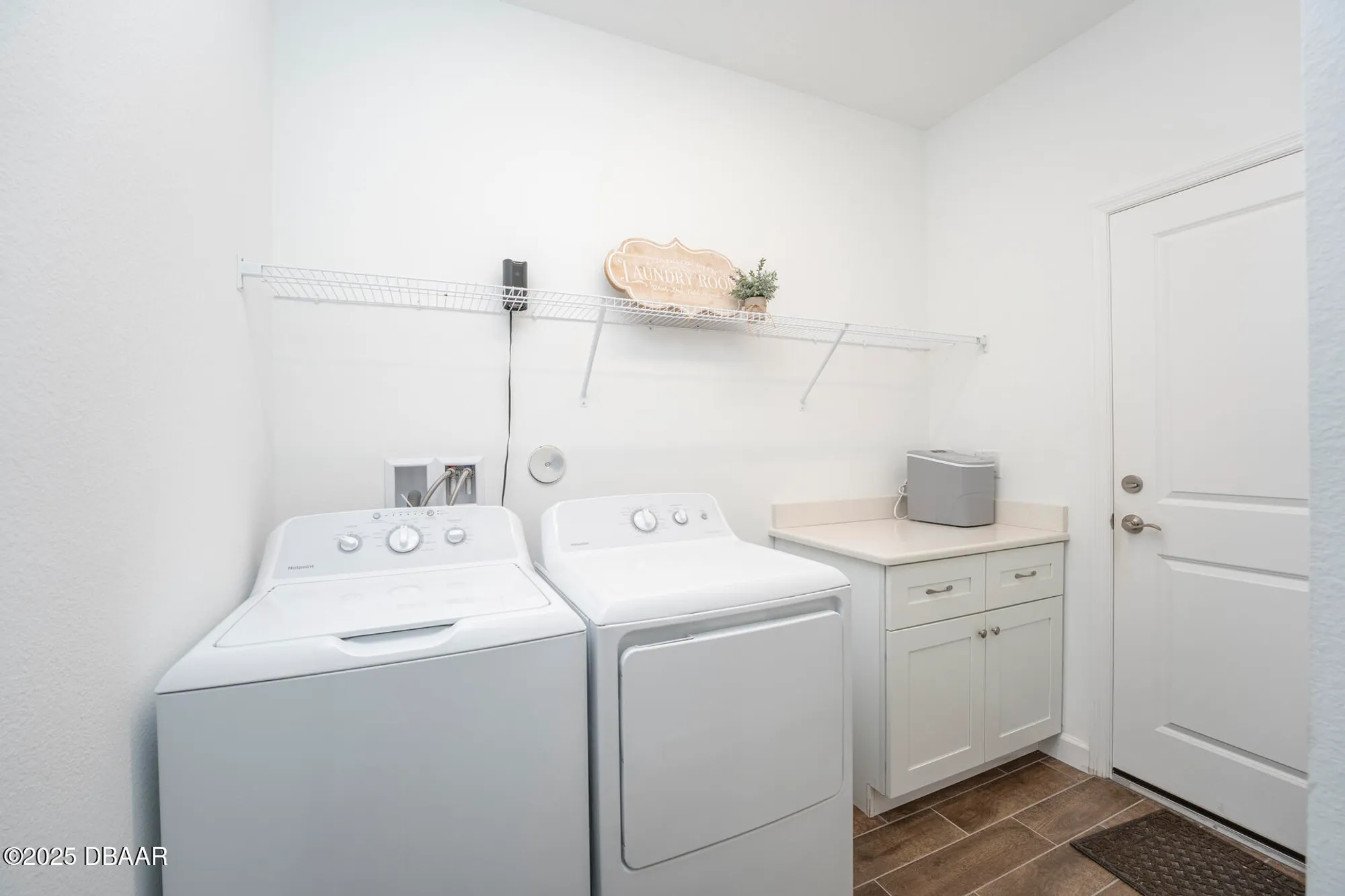 Property Slideshow image 18 of 33 | 361 parrot ln, Daytona Beach, FL, 32124