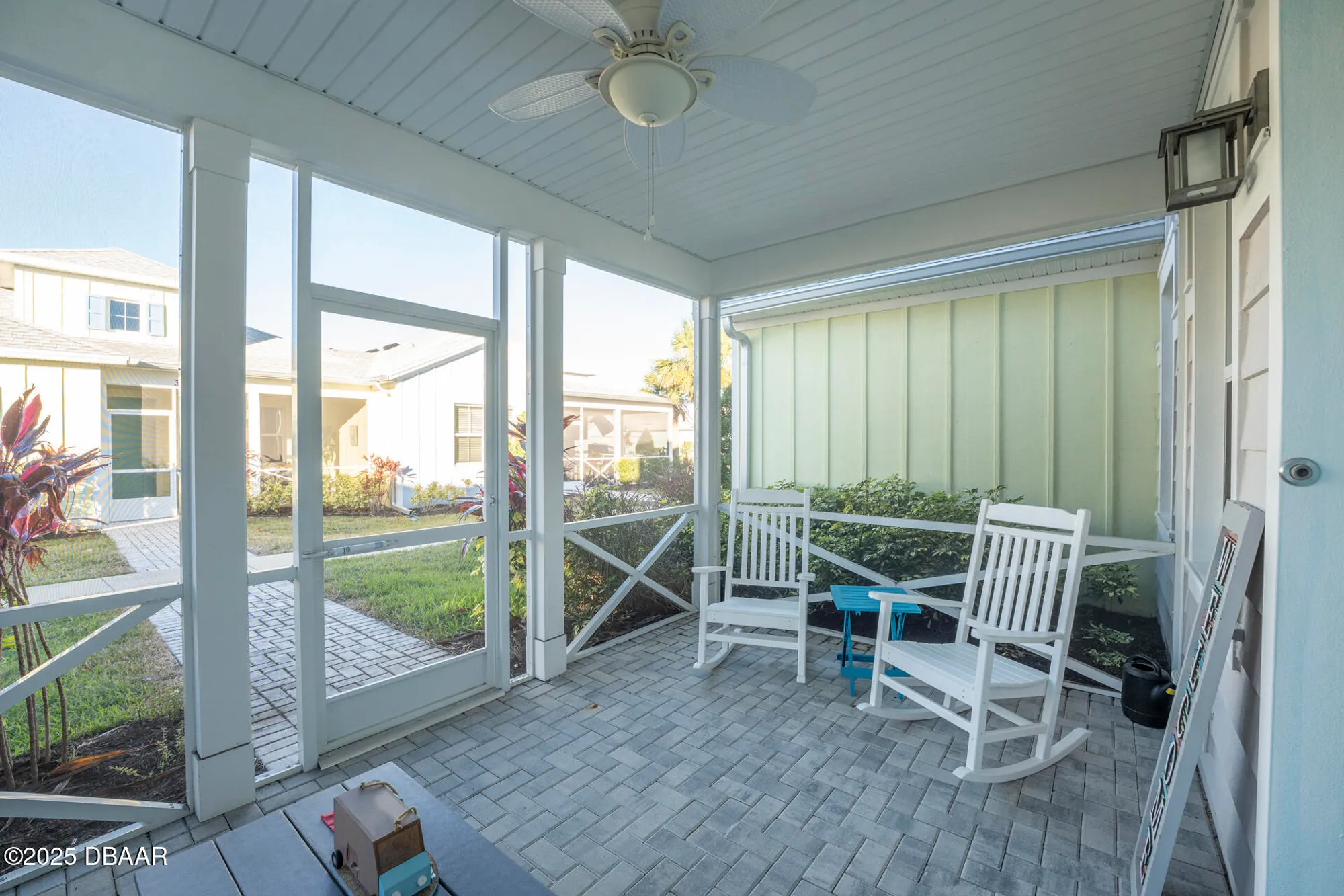 Property Slideshow image 4 of 33 | 361 parrot ln, Daytona Beach, FL, 32124