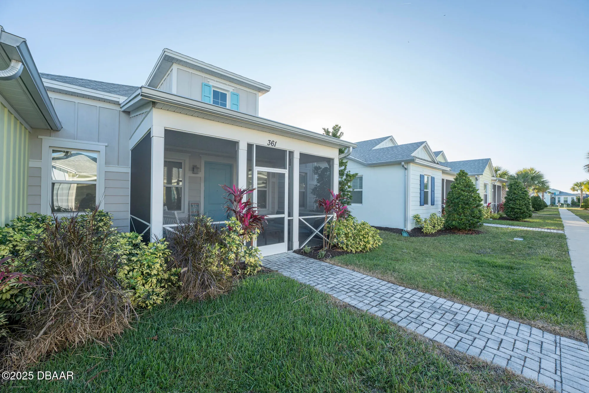 Property Slideshow image 2 of 33 | 361 parrot ln, Daytona Beach, FL, 32124