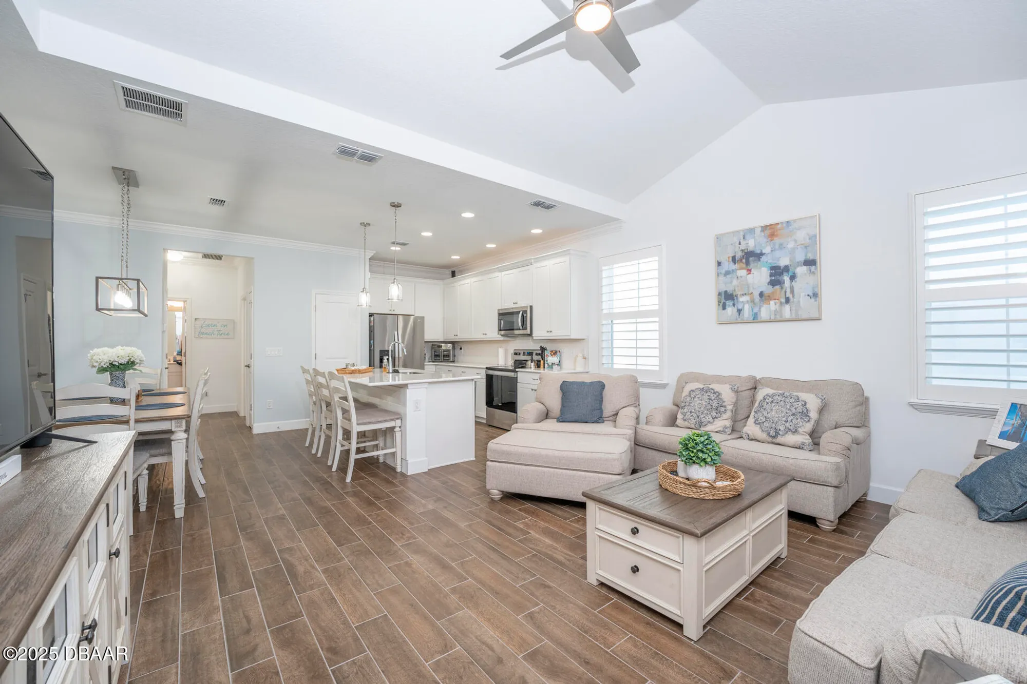 Property Slideshow image 6 of 33 | 361 parrot ln, Daytona Beach, FL, 32124