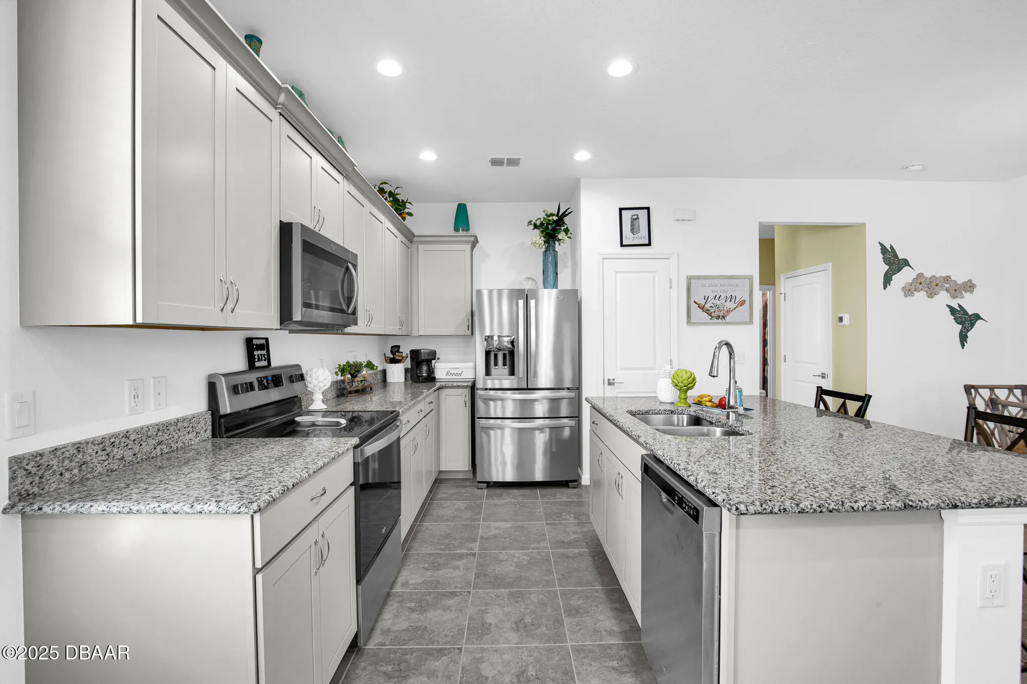 Property Slideshow image 13 of 31 | 307 cheeseburger dr, Daytona Beach, FL, 32124