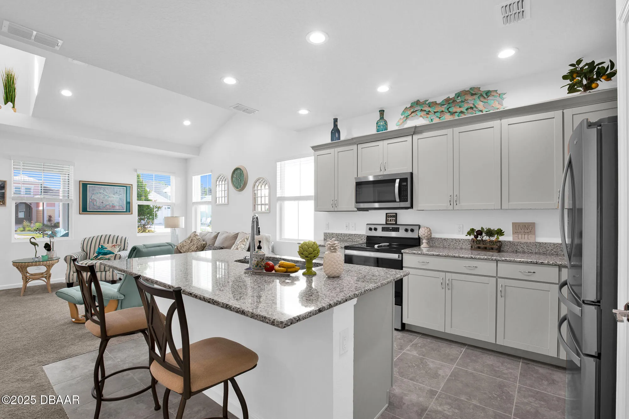 Property Slideshow image 16 of 31 | 307 cheeseburger dr, Daytona Beach, FL, 32124