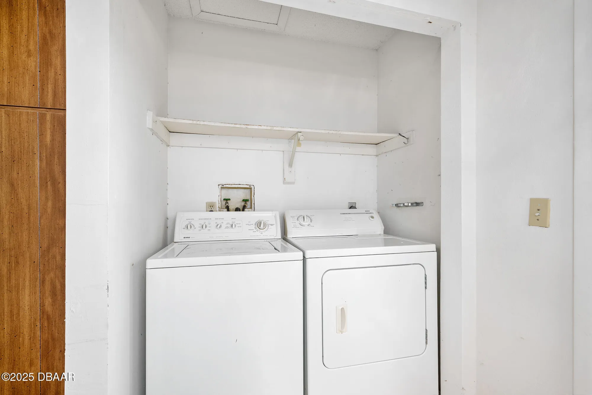 Property Slideshow image 25 of 40 | 517 brown pelican dr, Daytona Beach, FL, 32119