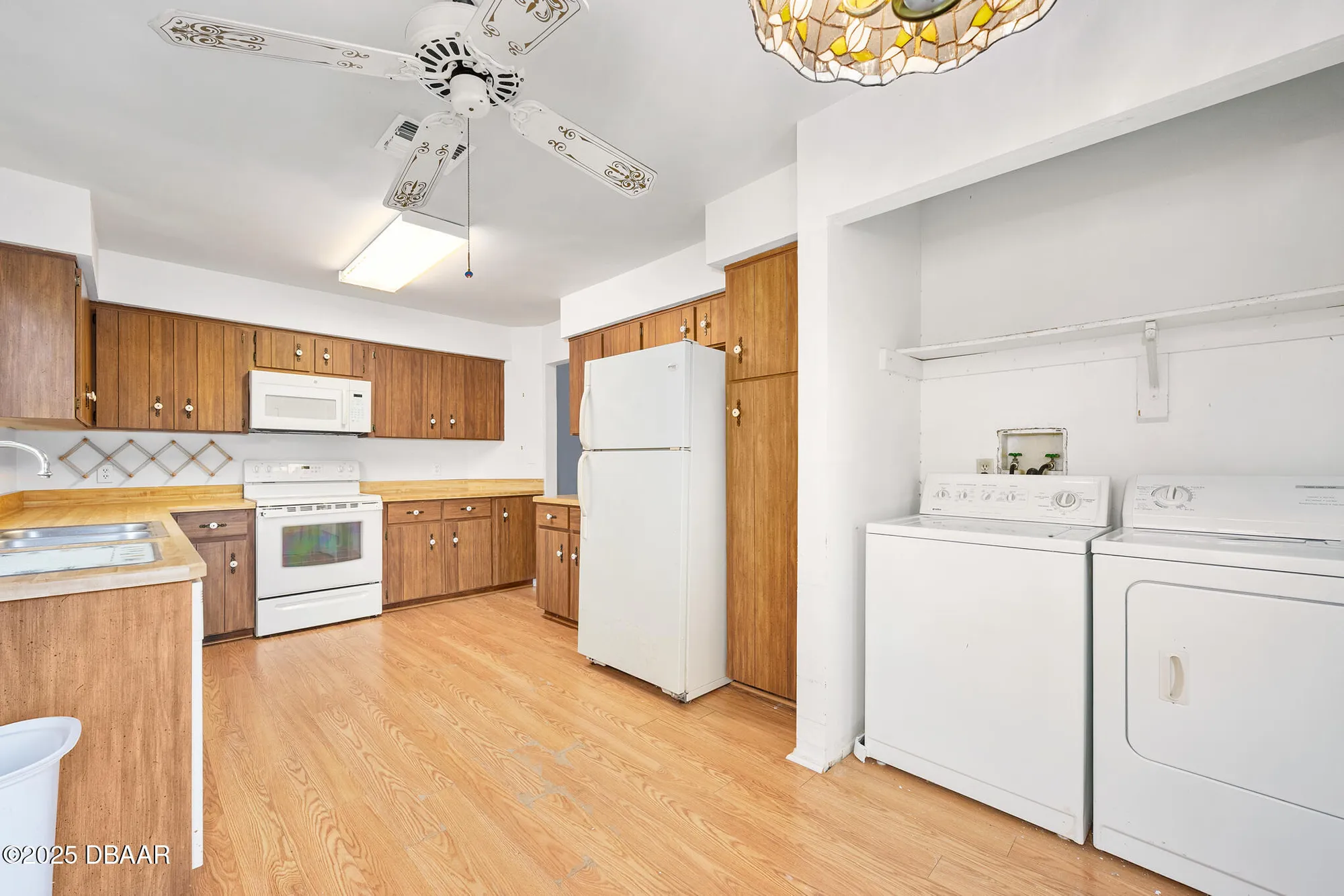 Property Slideshow image 23 of 40 | 517 brown pelican dr, Daytona Beach, FL, 32119