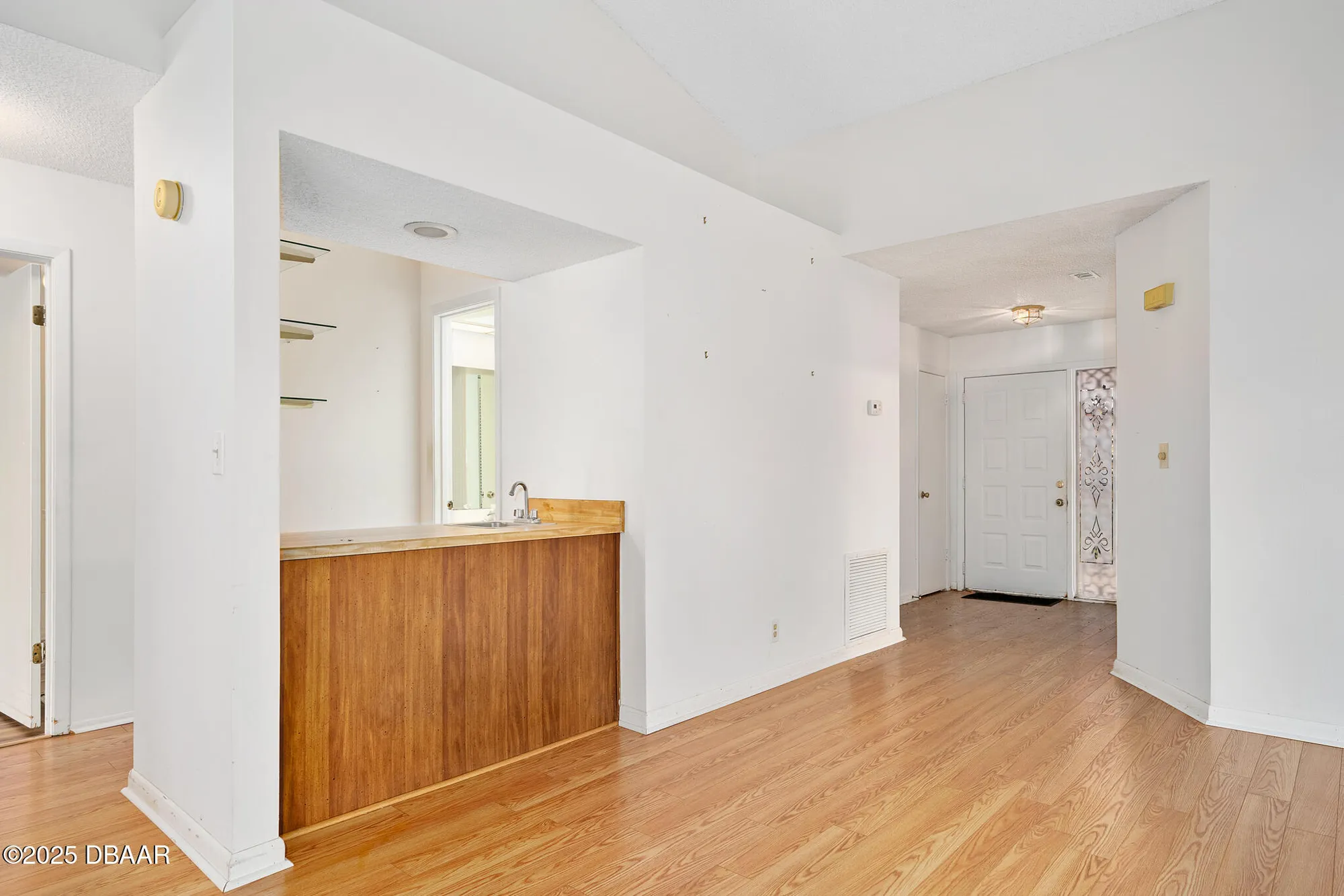 Property Slideshow image 9 of 40 | 517 brown pelican dr, Daytona Beach, FL, 32119