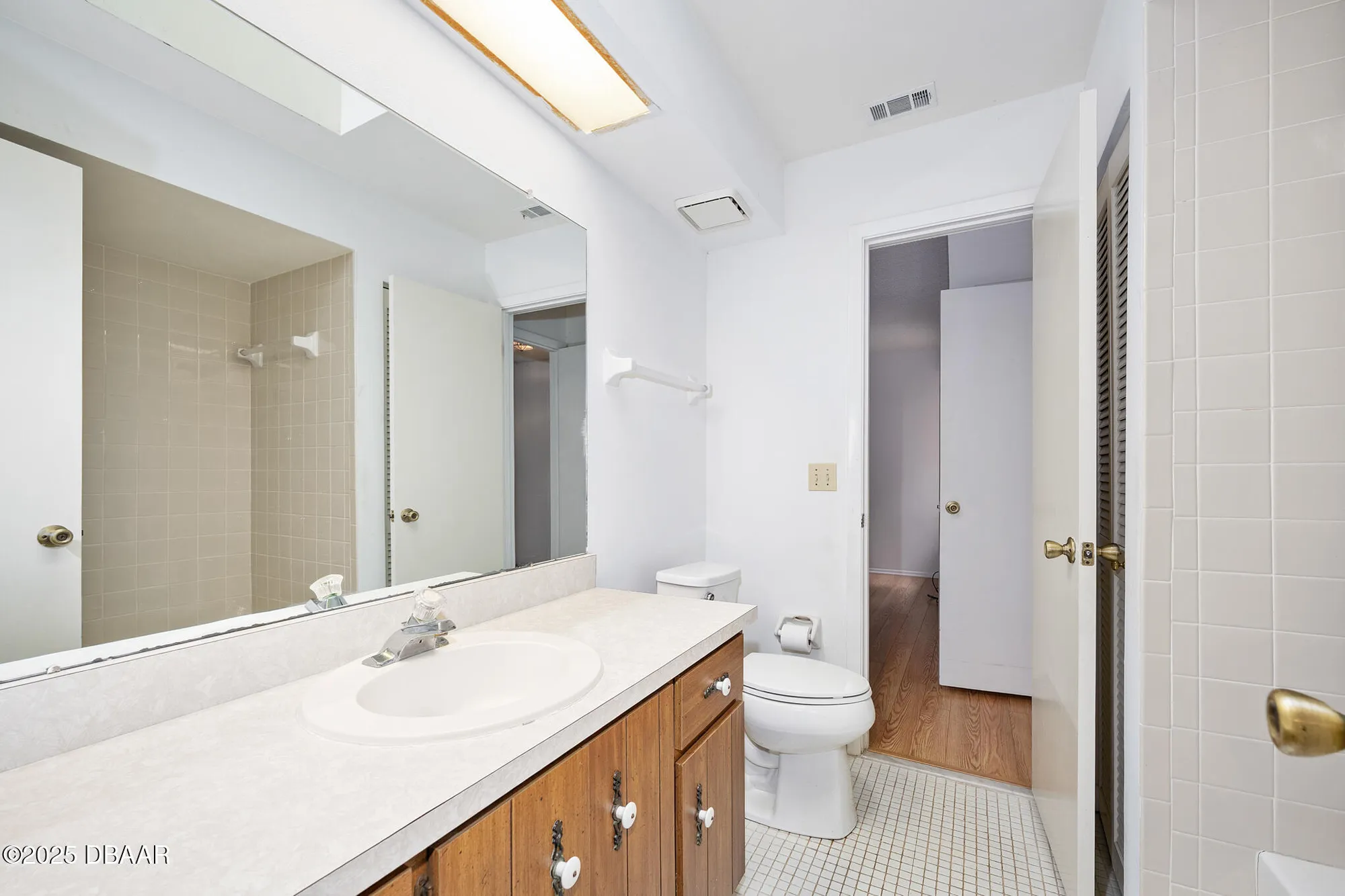 Property Slideshow image 18 of 40 | 517 brown pelican dr, Daytona Beach, FL, 32119