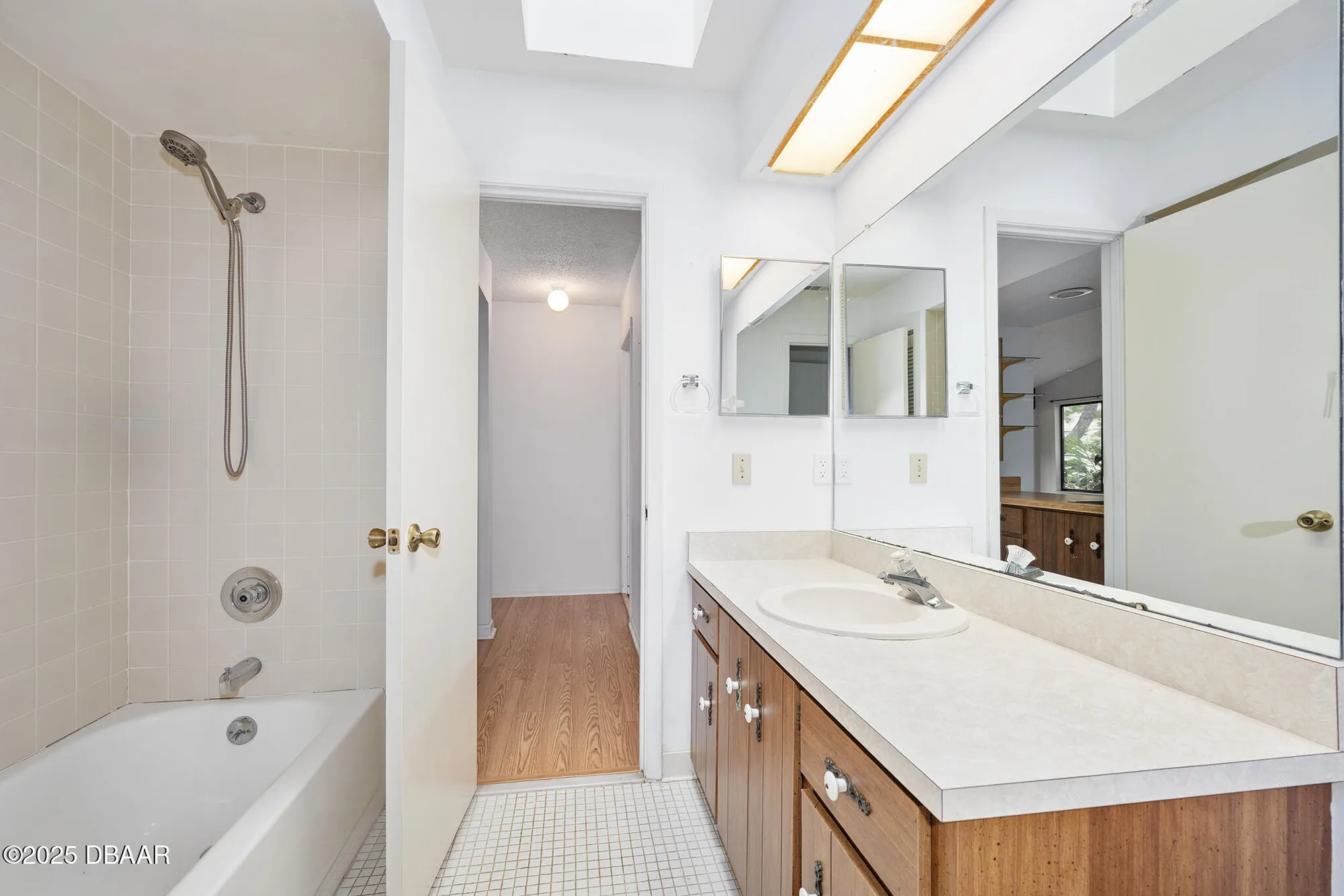 Property Slideshow image 19 of 40 | 517 brown pelican dr, Daytona Beach, FL, 32119