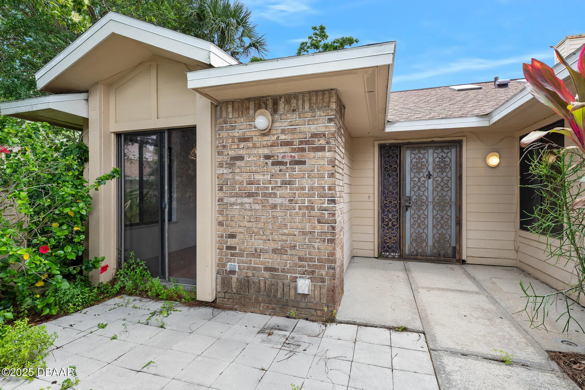 Property Slideshow image 33 of 40 | 517 brown pelican dr, Daytona Beach, FL, 32119