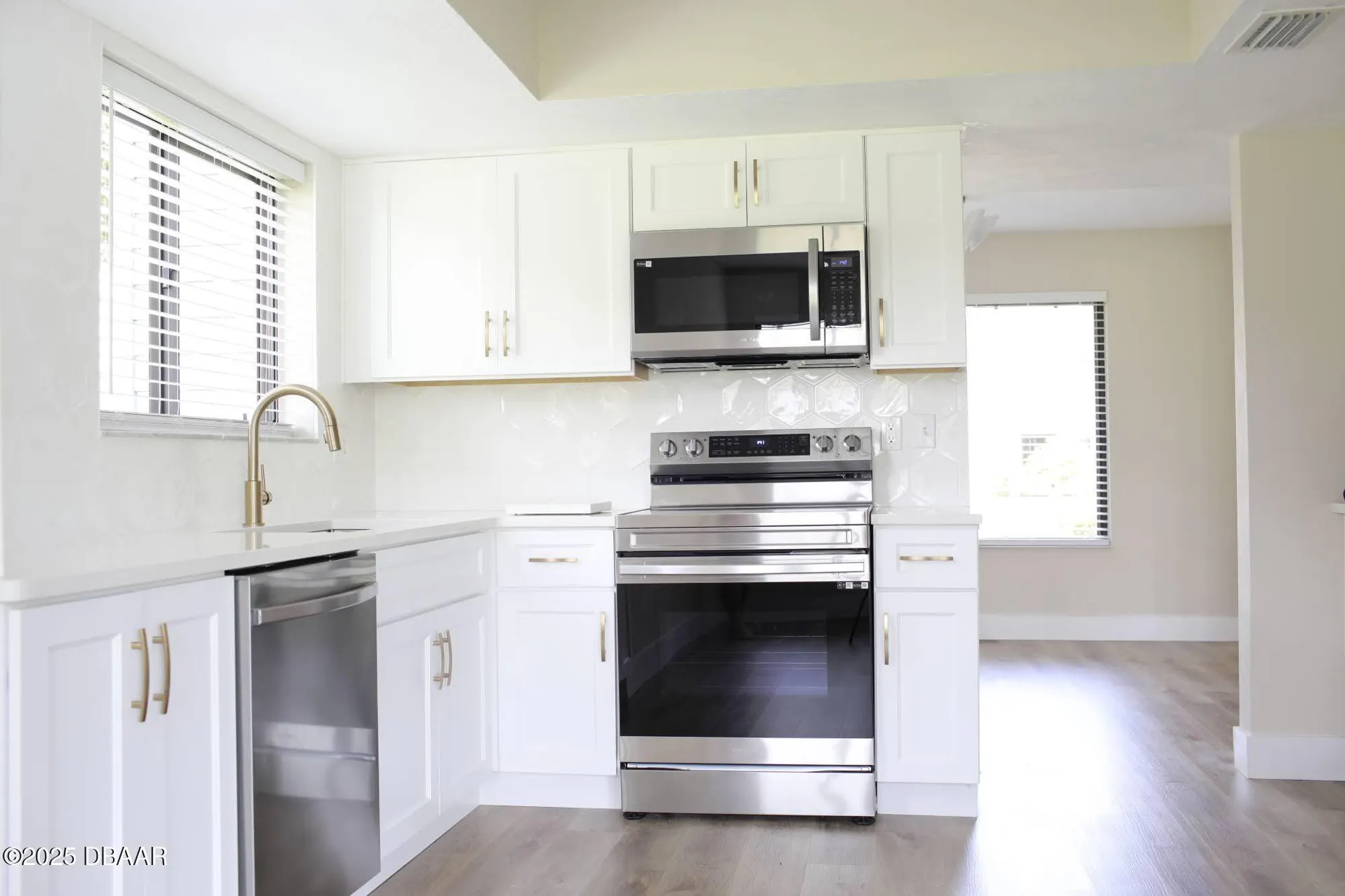 Property Slideshow image 7 of 50 | 128 golden eye dr b, Daytona Beach, FL, 32119