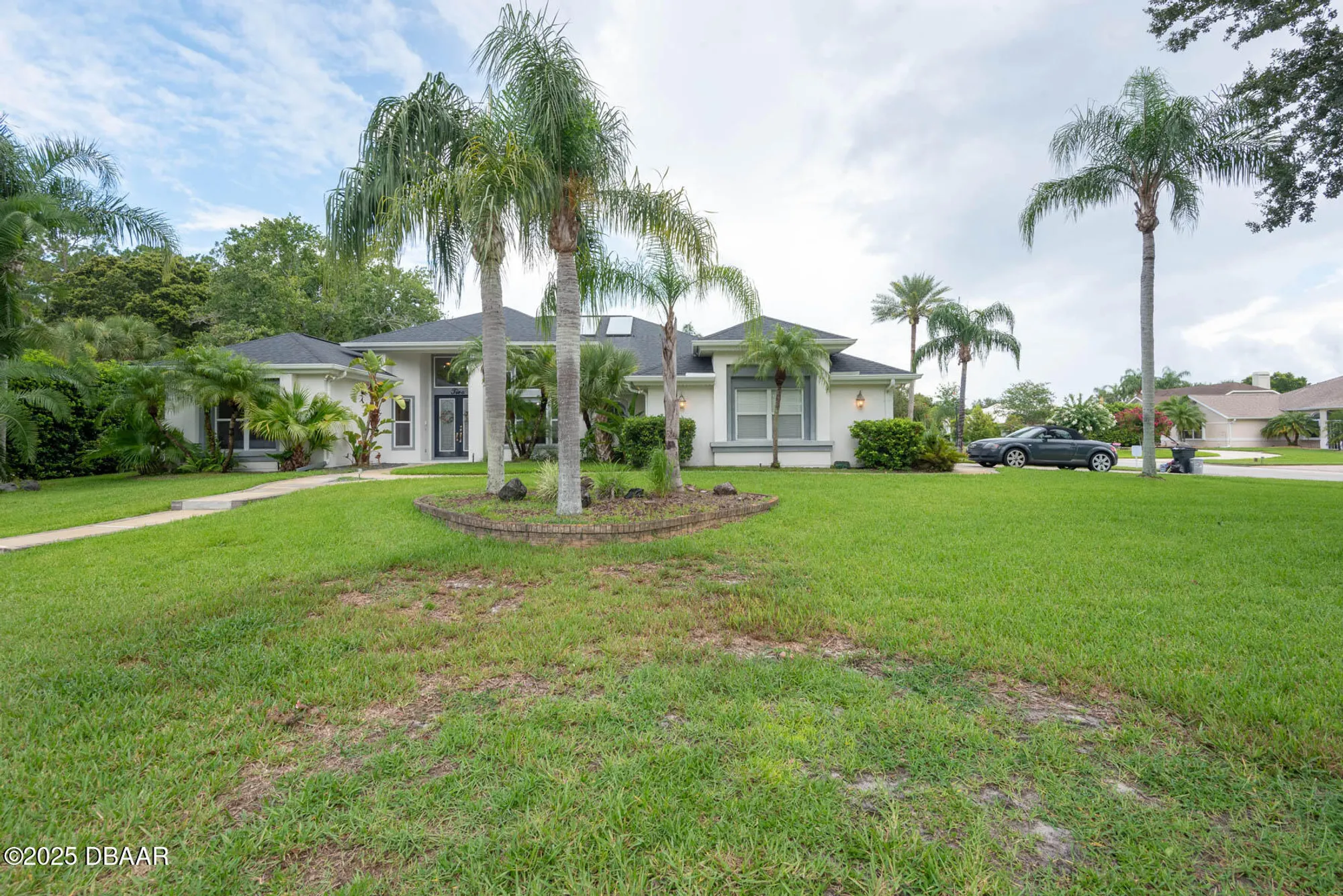 Property Slideshow image 4 of 87 | 2 creek bend way, Ormond Beach, FL, 32174