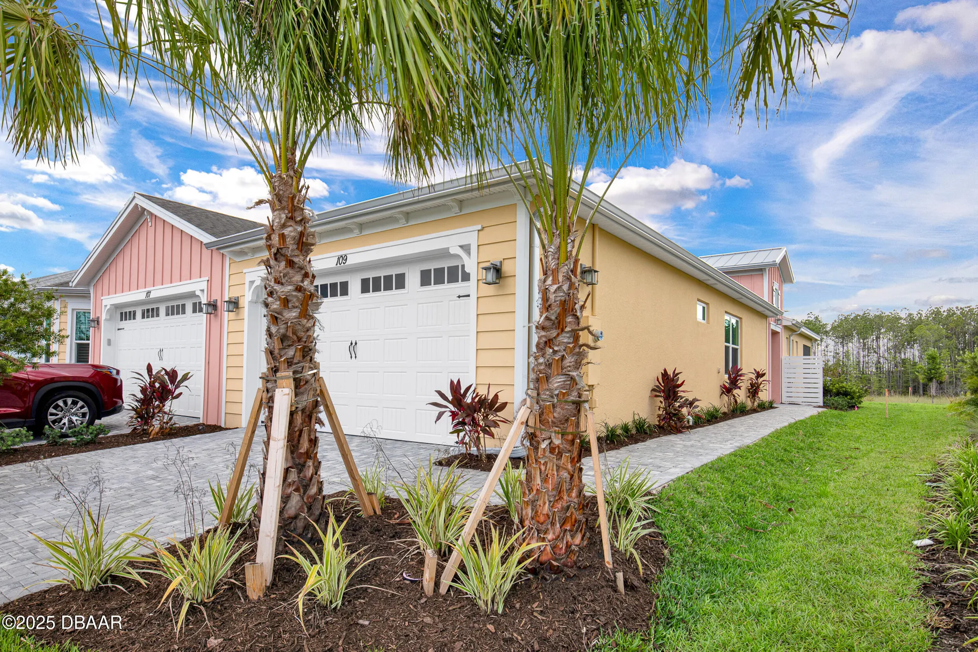 Property Slideshow image 2 of 106 | 109 coastal ave, Daytona Beach, FL, 32124