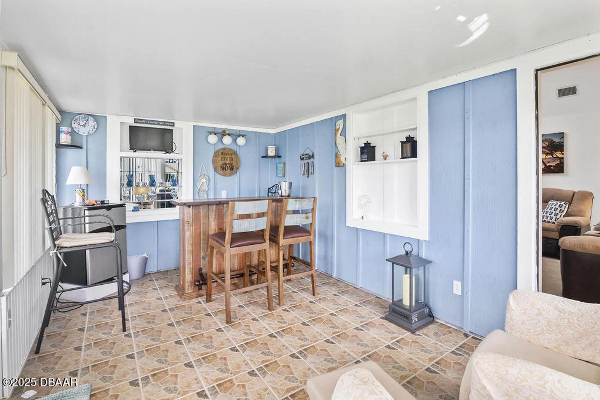 Property Slideshow image 9 of 31 | 156 kingbird cir 2120, Daytona Beach, FL, 32119