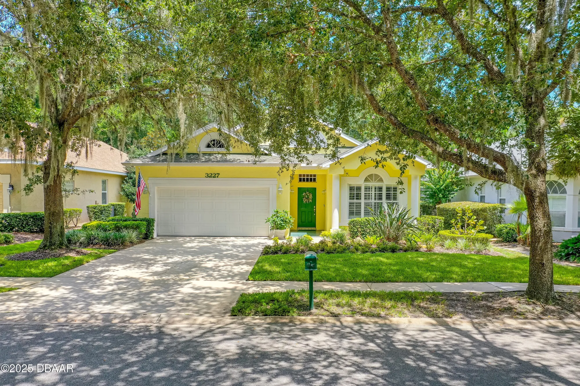 Property Slideshow image 1 of 40 | 3227 galty cir, Ormond Beach, FL, 32174