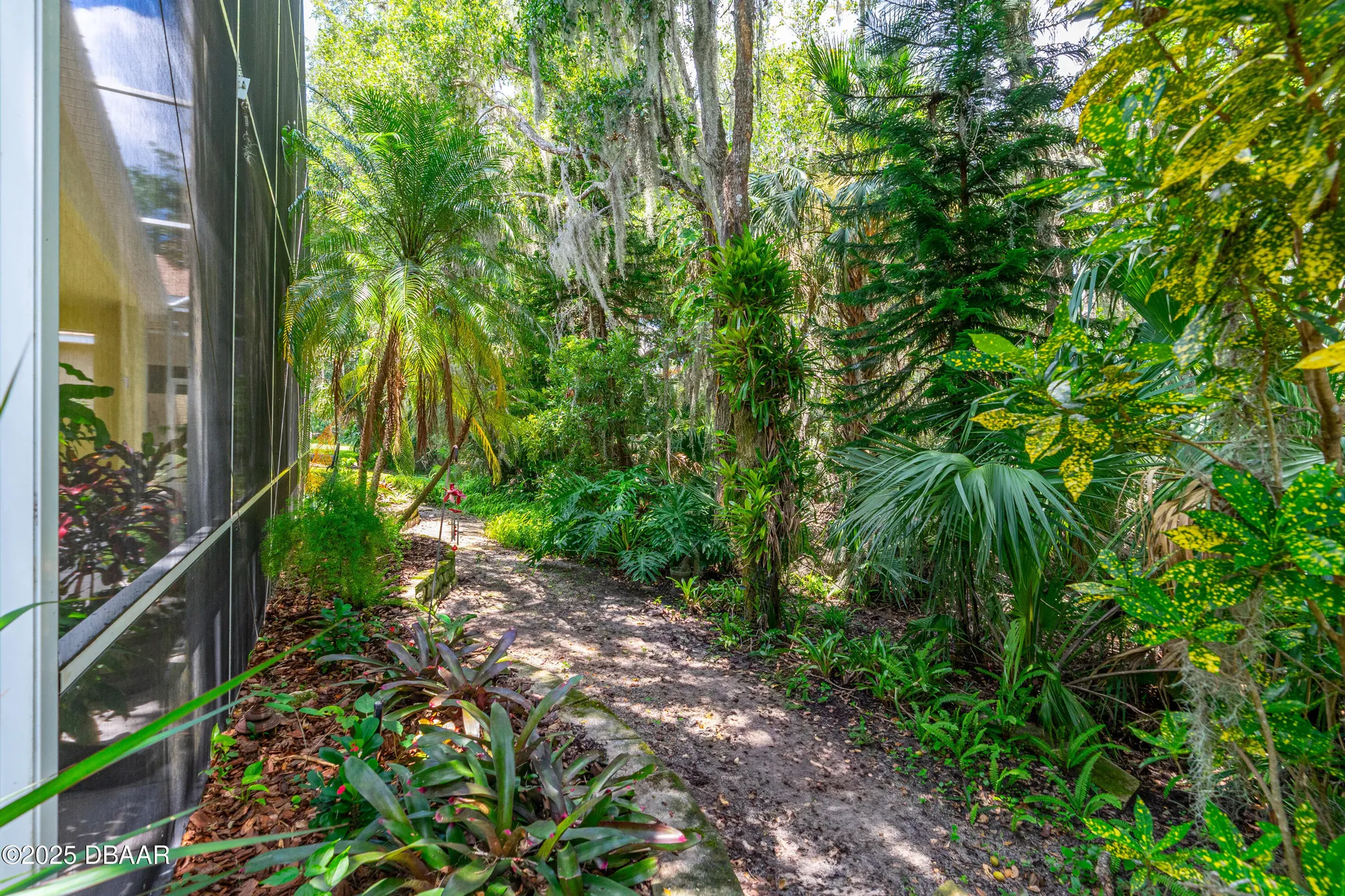 Property Slideshow image 7 of 40 | 3227 galty cir, Ormond Beach, FL, 32174