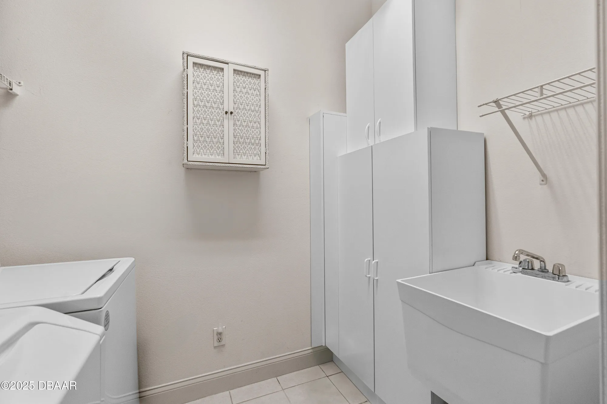 Property Slideshow image 34 of 40 | 3227 galty cir, Ormond Beach, FL, 32174