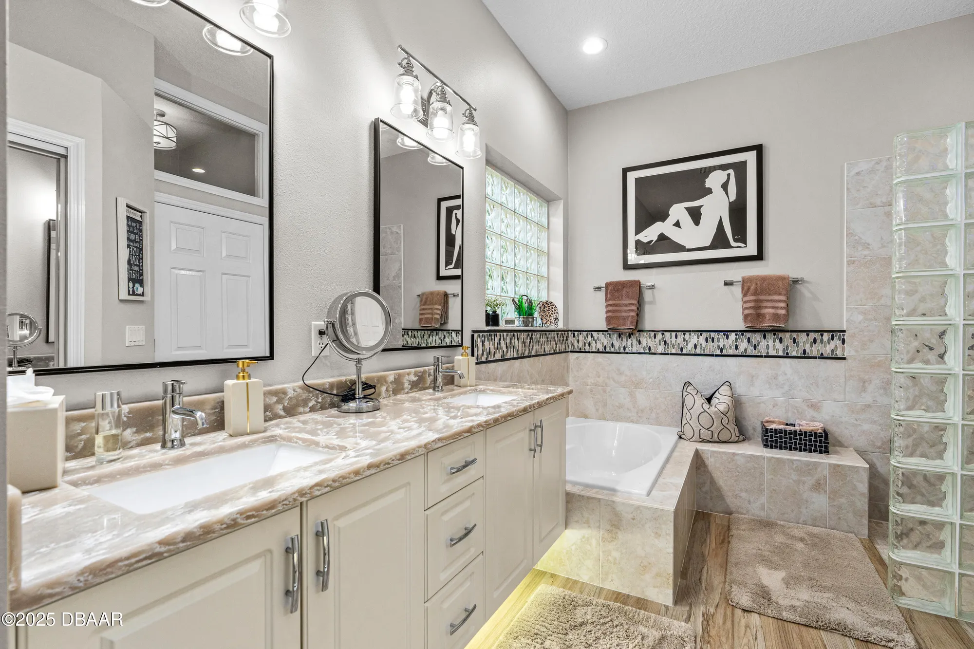 Property Slideshow image 4 of 44 | 3203 galty cir, Ormond Beach, FL, 32174