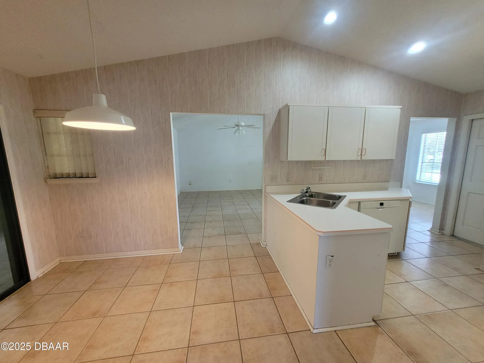 Property Slideshow image 20 of 44 | 108 marsh wren ct, Daytona Beach, FL, 32119