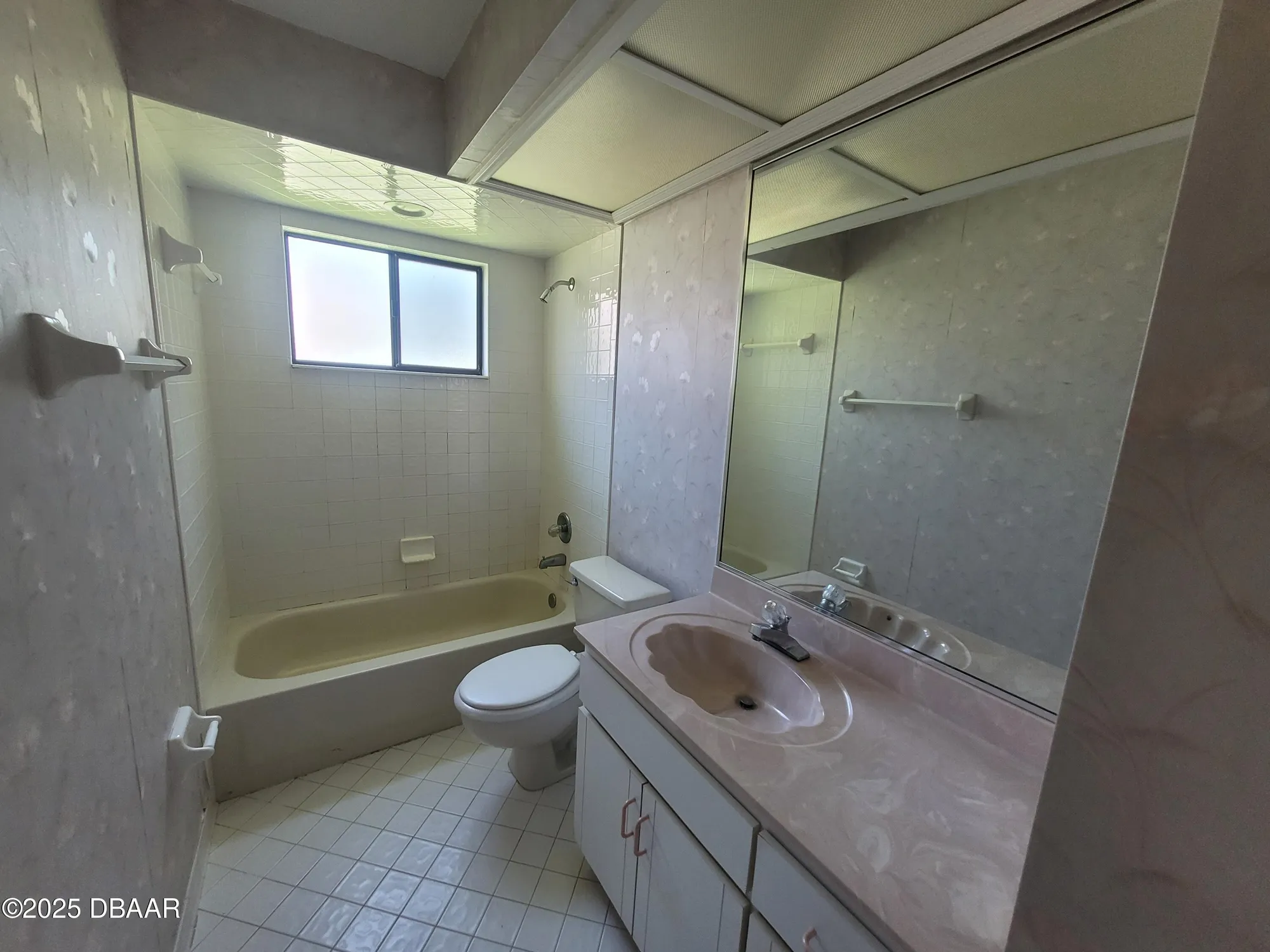 Property Slideshow image 28 of 44 | 108 marsh wren ct, Daytona Beach, FL, 32119