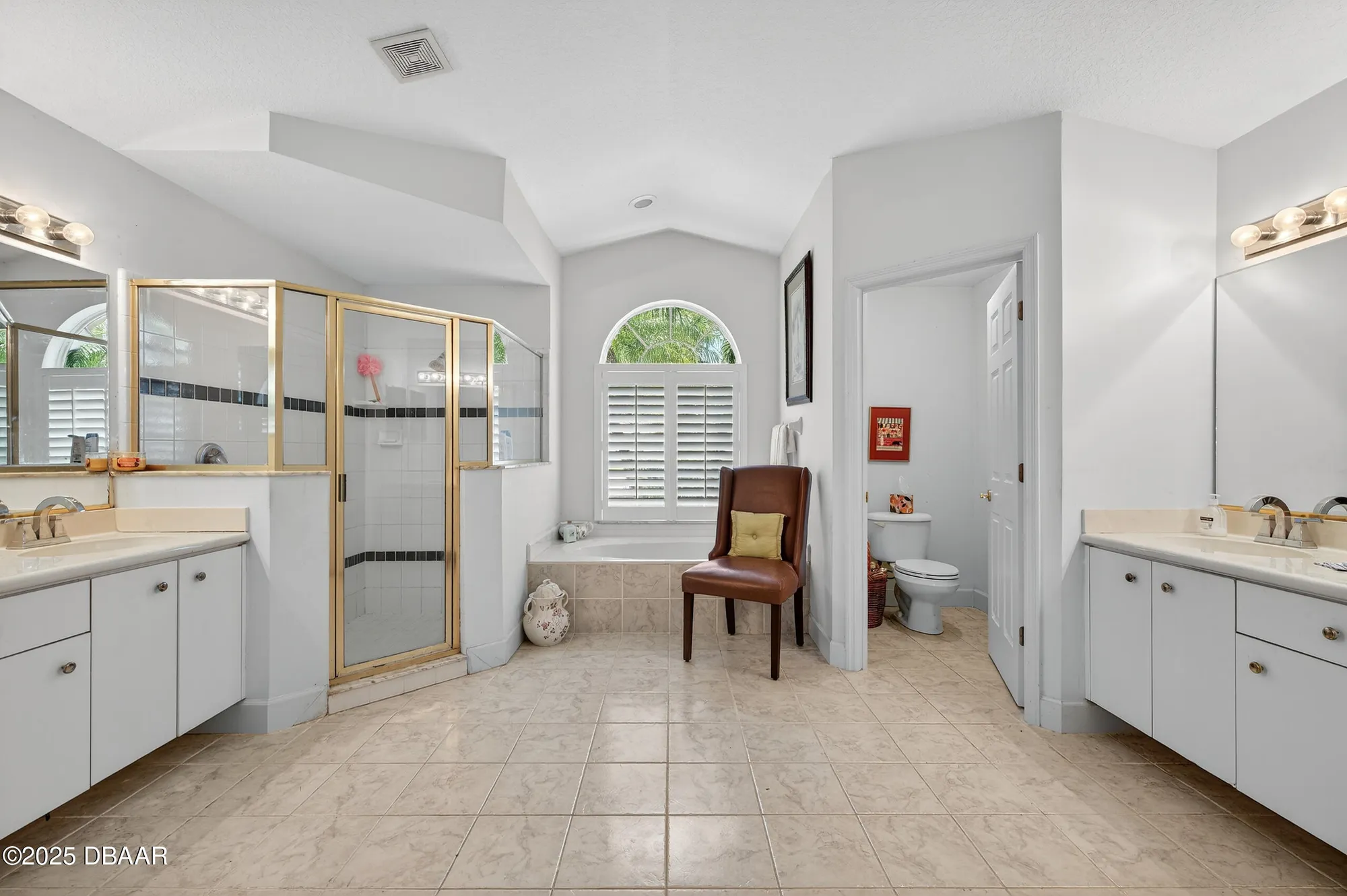 Property Slideshow image 5 of 21 | 8 fox cliff way, Ormond Beach, FL, 32174