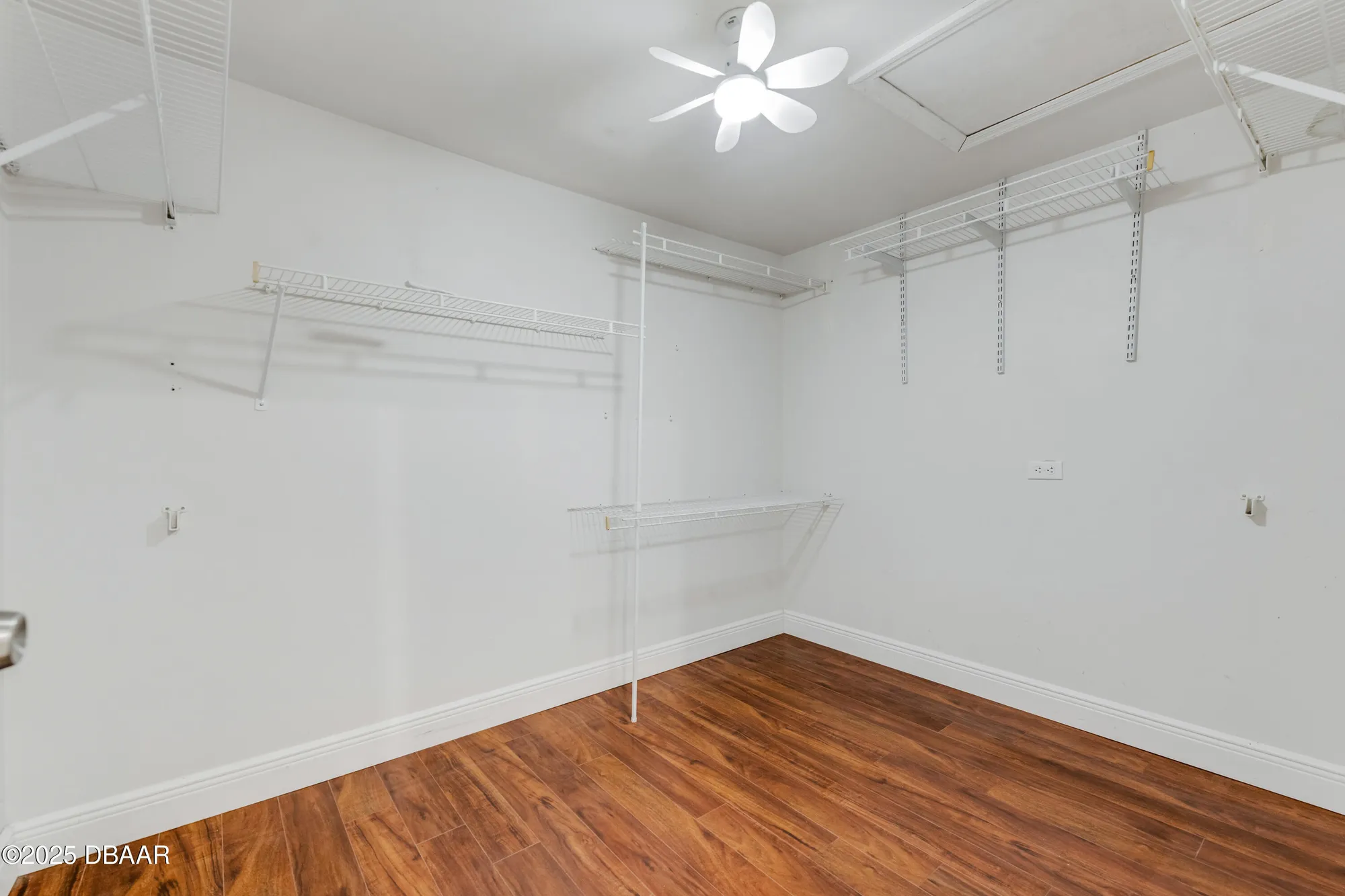 Property Slideshow image 17 of 70 | 402 long cove rd, Ormond Beach, FL, 32174