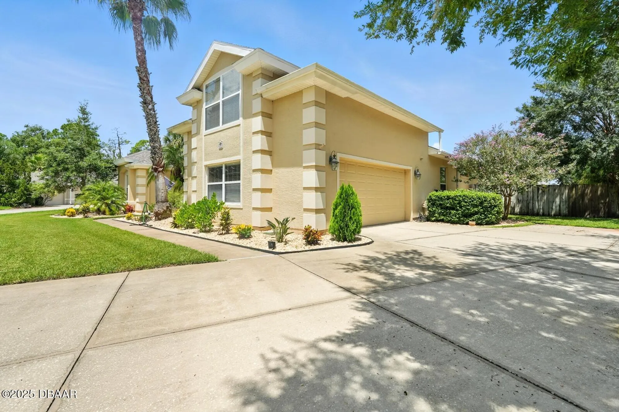 Property Slideshow image 6 of 69 | 8 wild creek way, Ormond Beach, FL, 32174