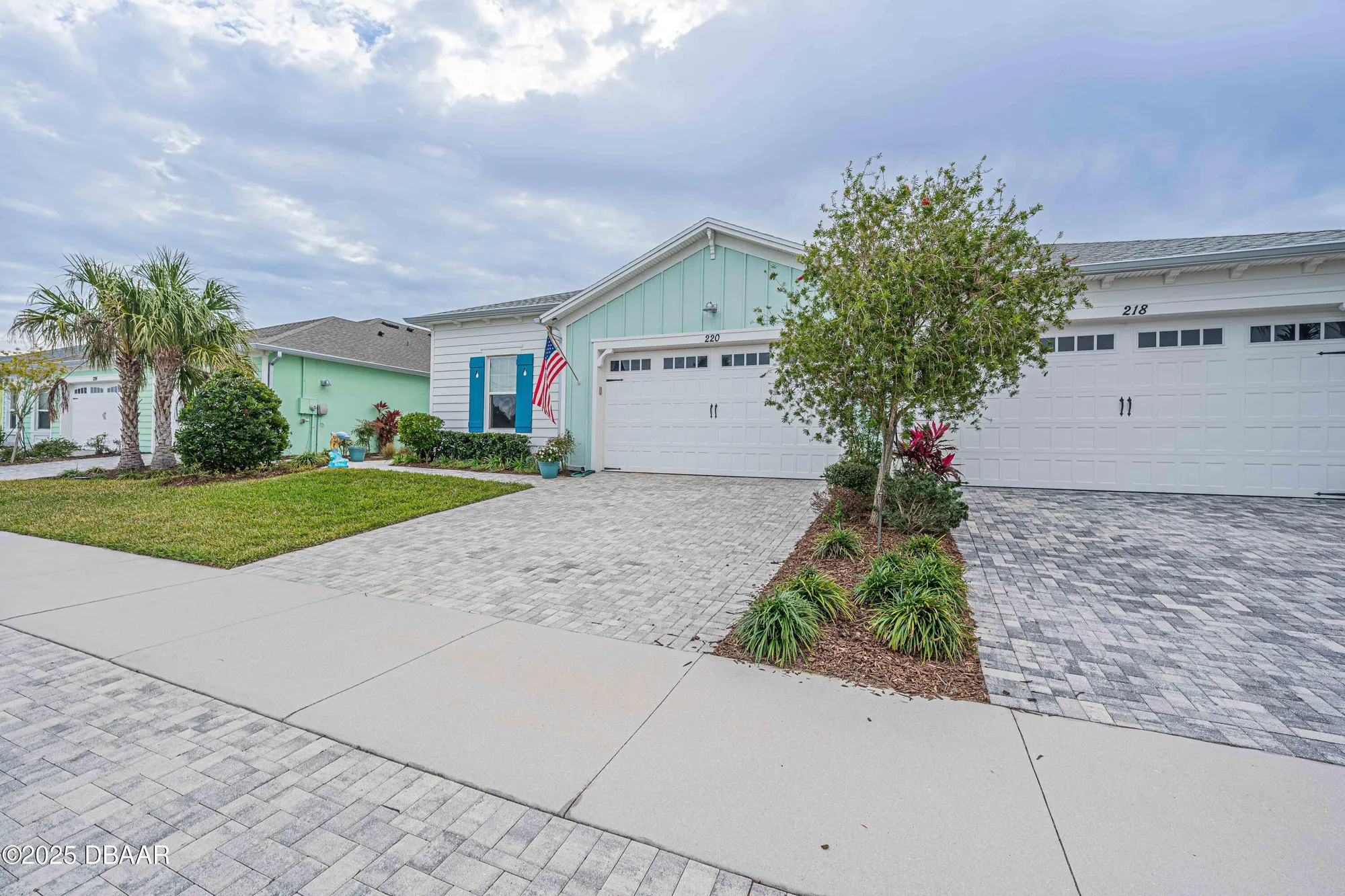 Property Slideshow image 5 of 57 | 220 sand bar ln, Daytona Beach, FL, 32124