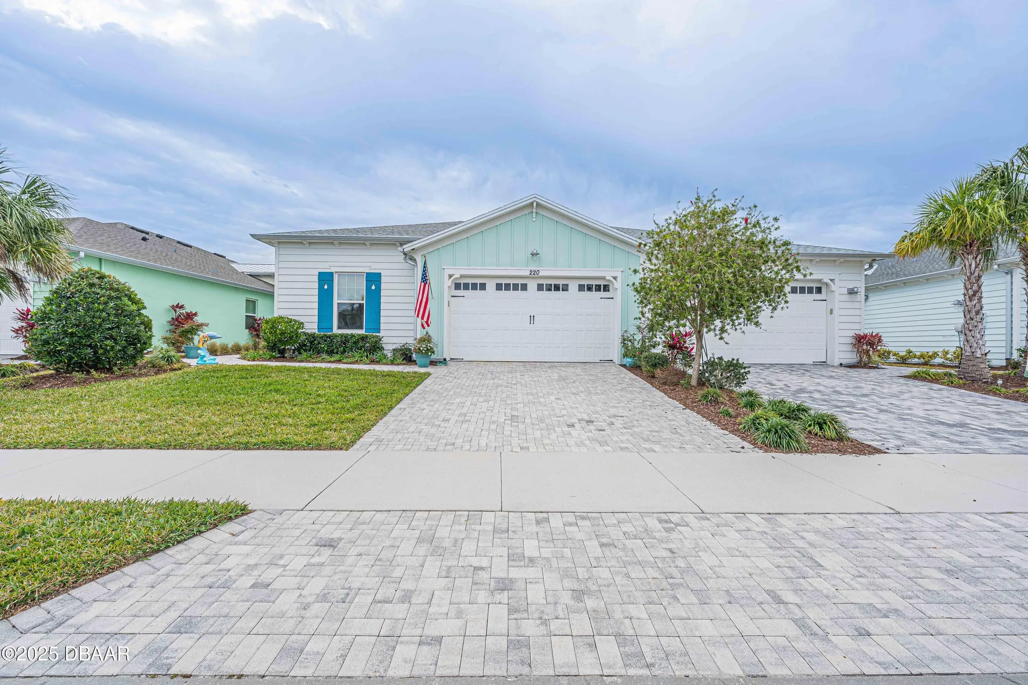 Property Slideshow image 7 of 57 | 220 sand bar ln, Daytona Beach, FL, 32124