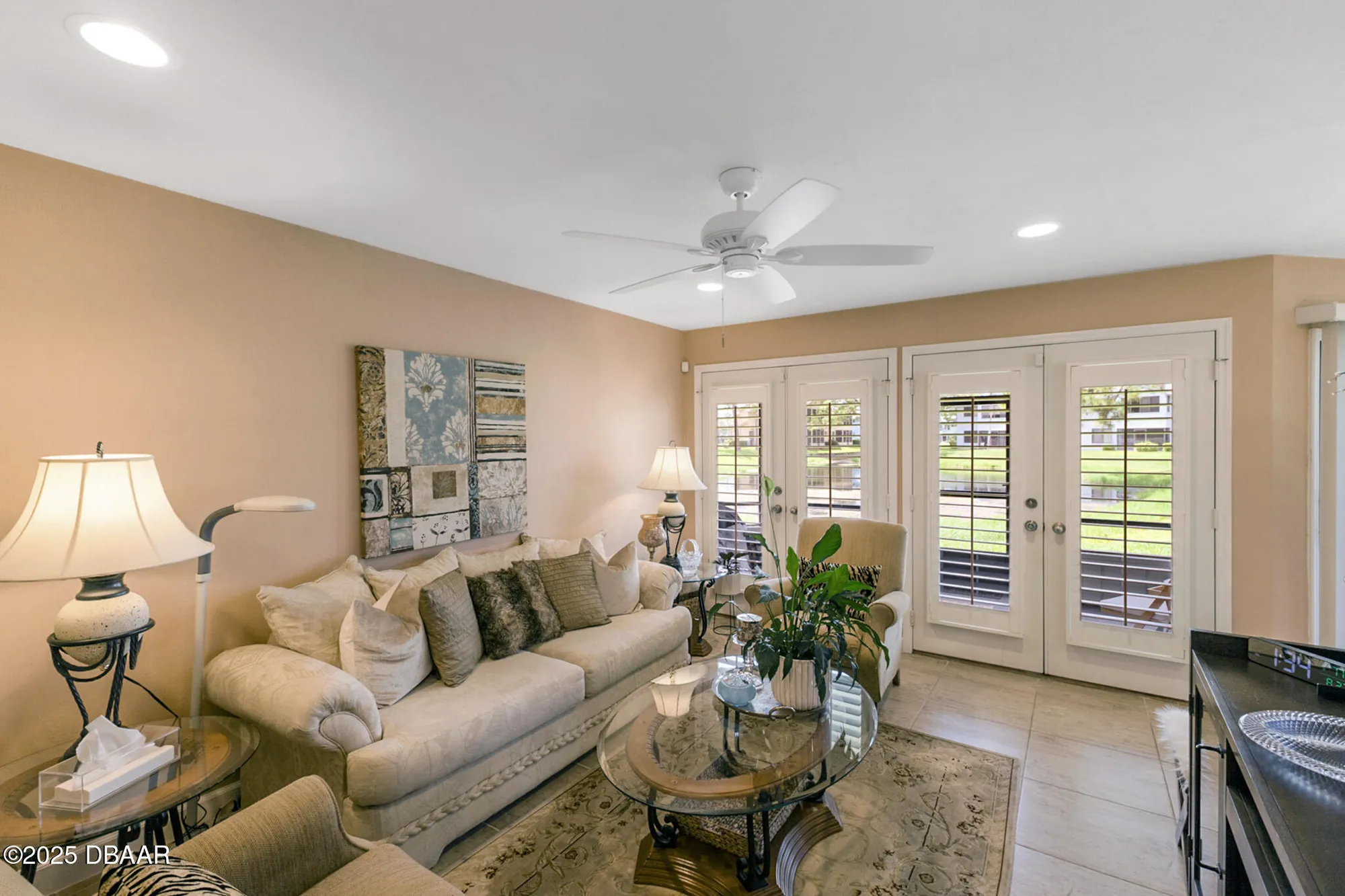 Property Slideshow image 10 of 35 | 150 blue heron dr b, Daytona Beach, FL, 32119