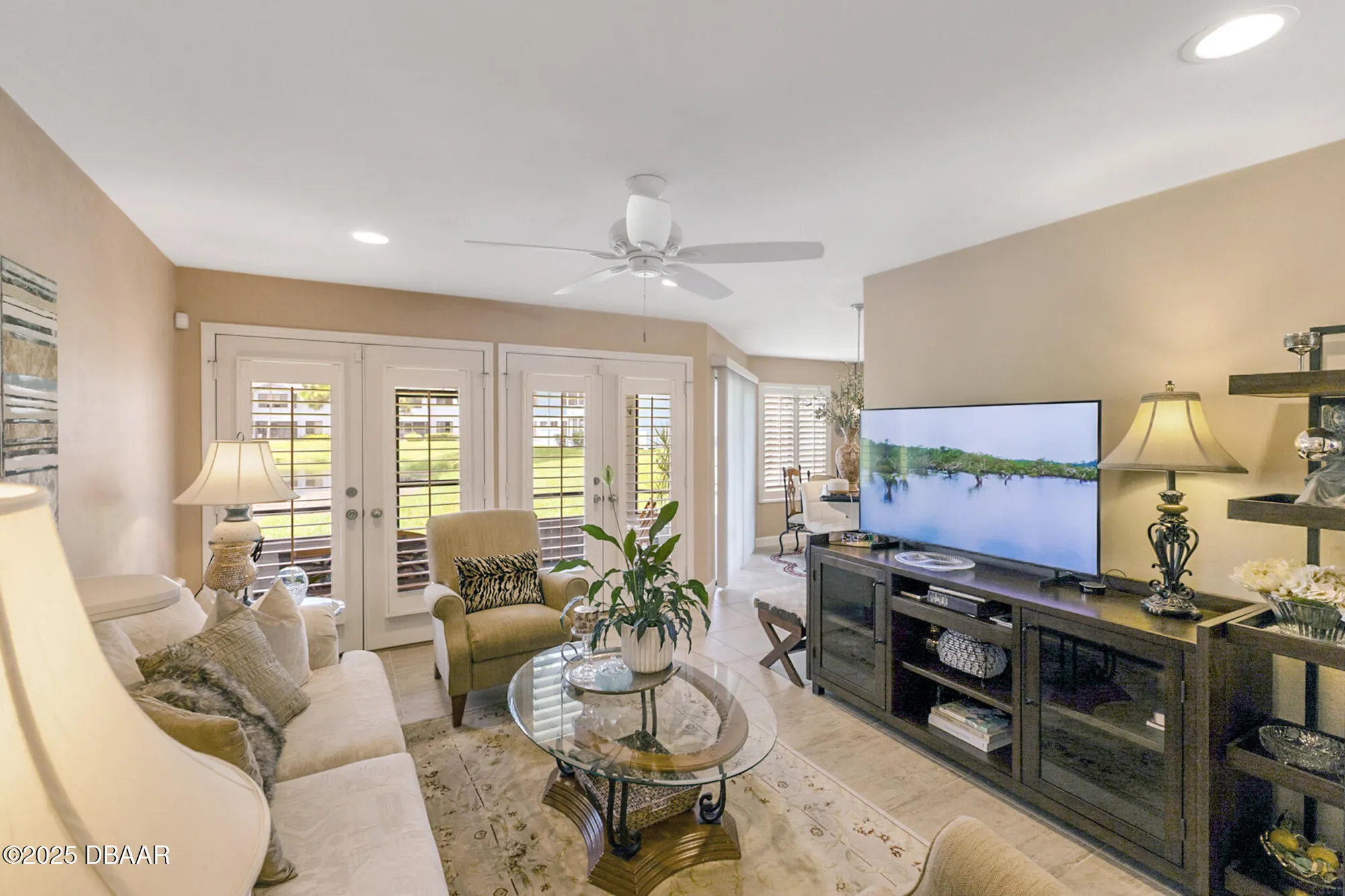 Property Slideshow image 11 of 35 | 150 blue heron dr b, Daytona Beach, FL, 32119