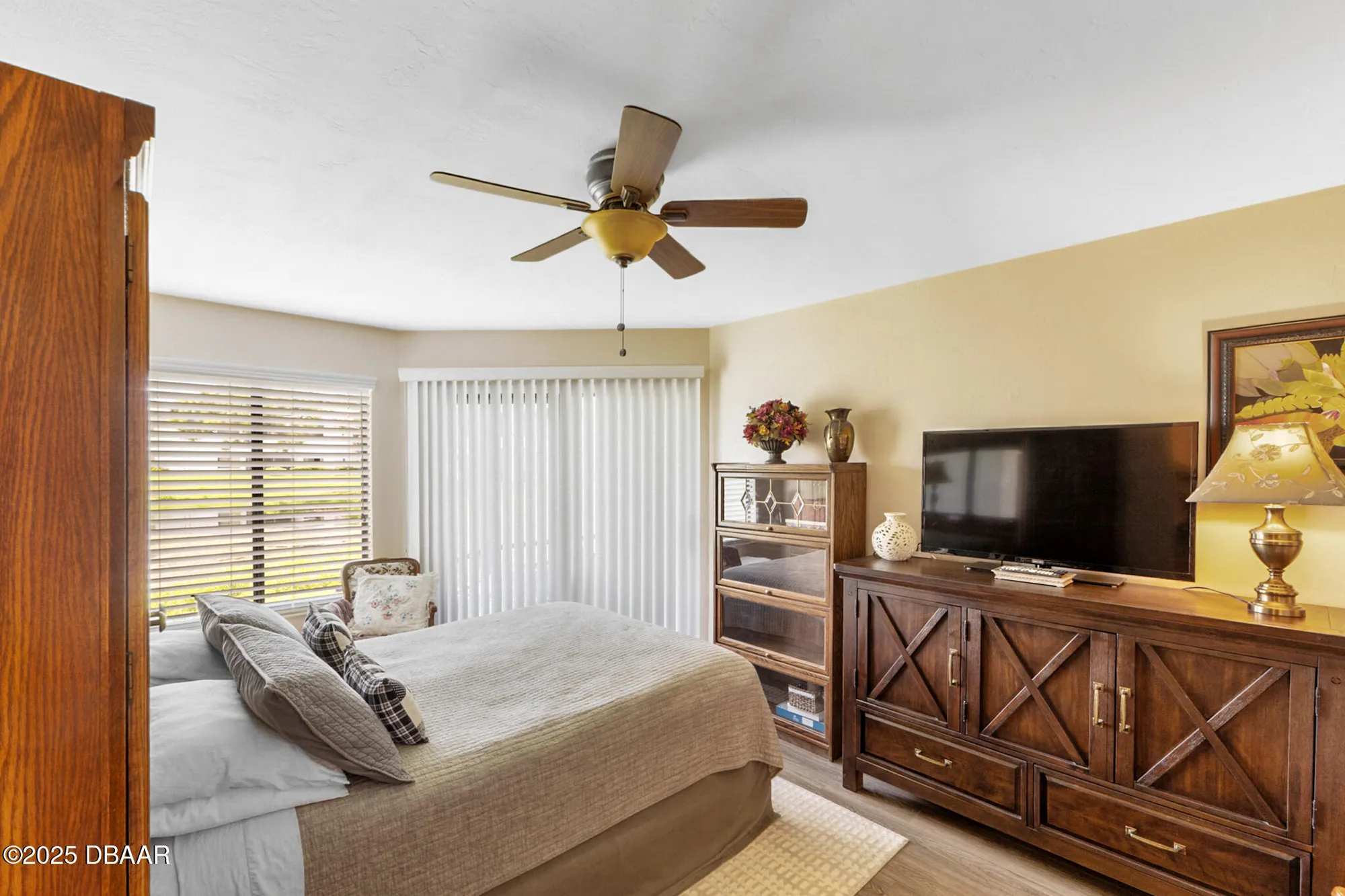 Property Slideshow image 21 of 35 | 150 blue heron dr b, Daytona Beach, FL, 32119