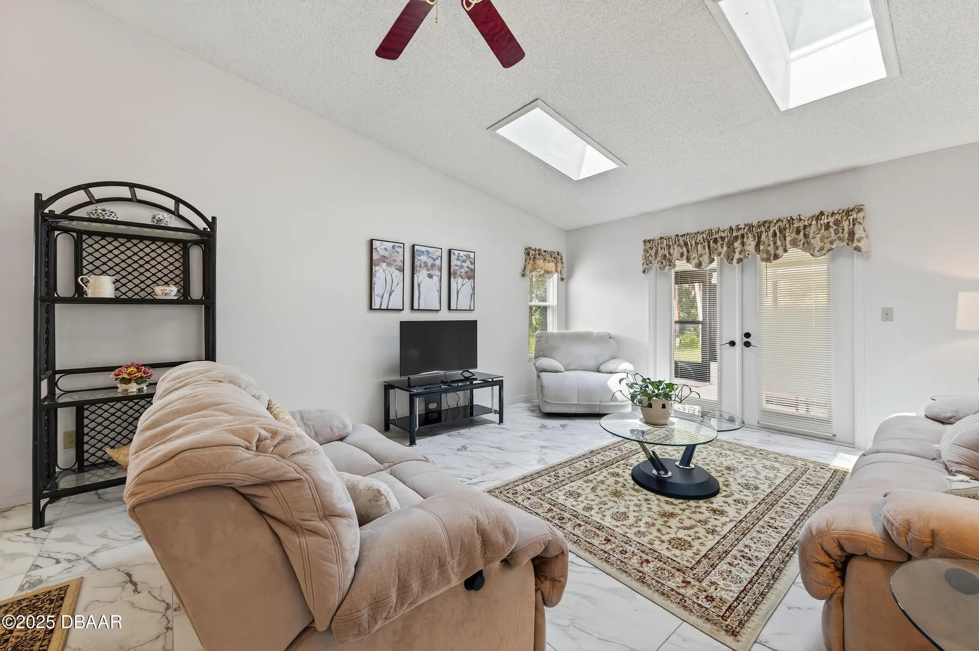 Property Slideshow image 7 of 28 | 320 bob white ct 3200, Daytona Beach, FL, 32119