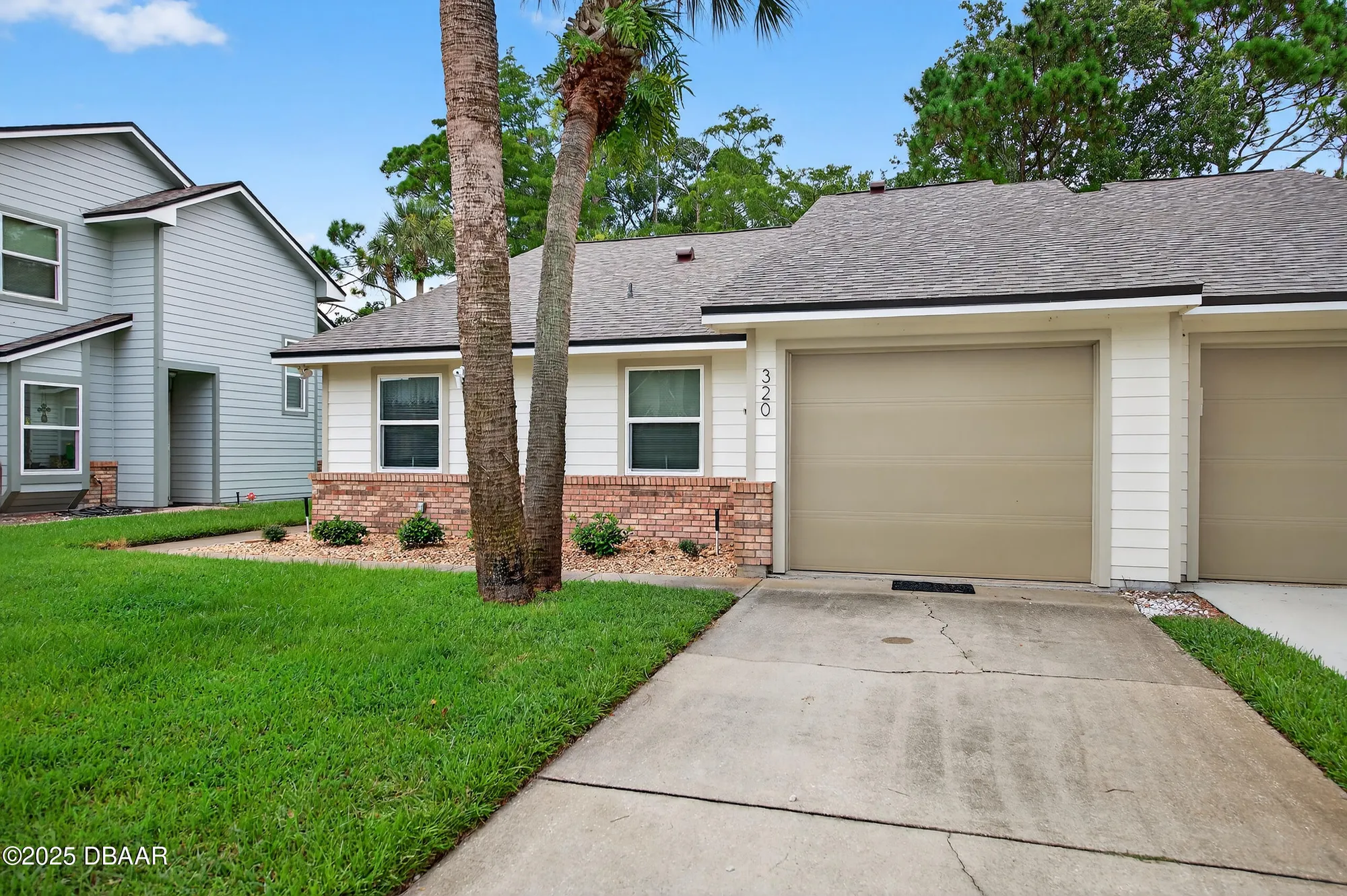 Property Slideshow image 2 of 28 | 320 bob white ct 3200, Daytona Beach, FL, 32119