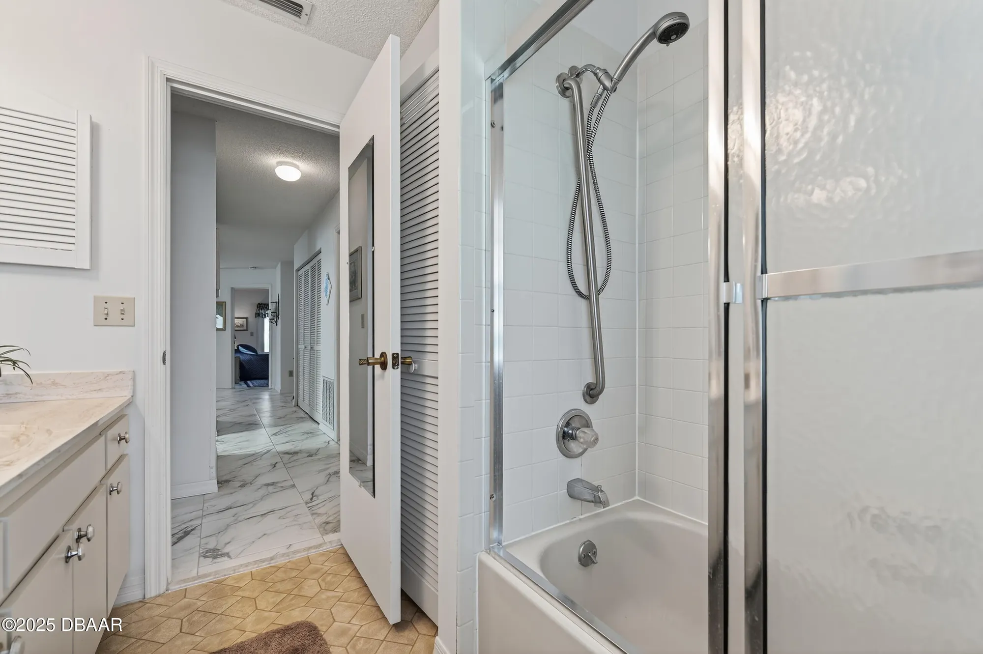 Property Slideshow image 22 of 28 | 320 bob white ct 3200, Daytona Beach, FL, 32119