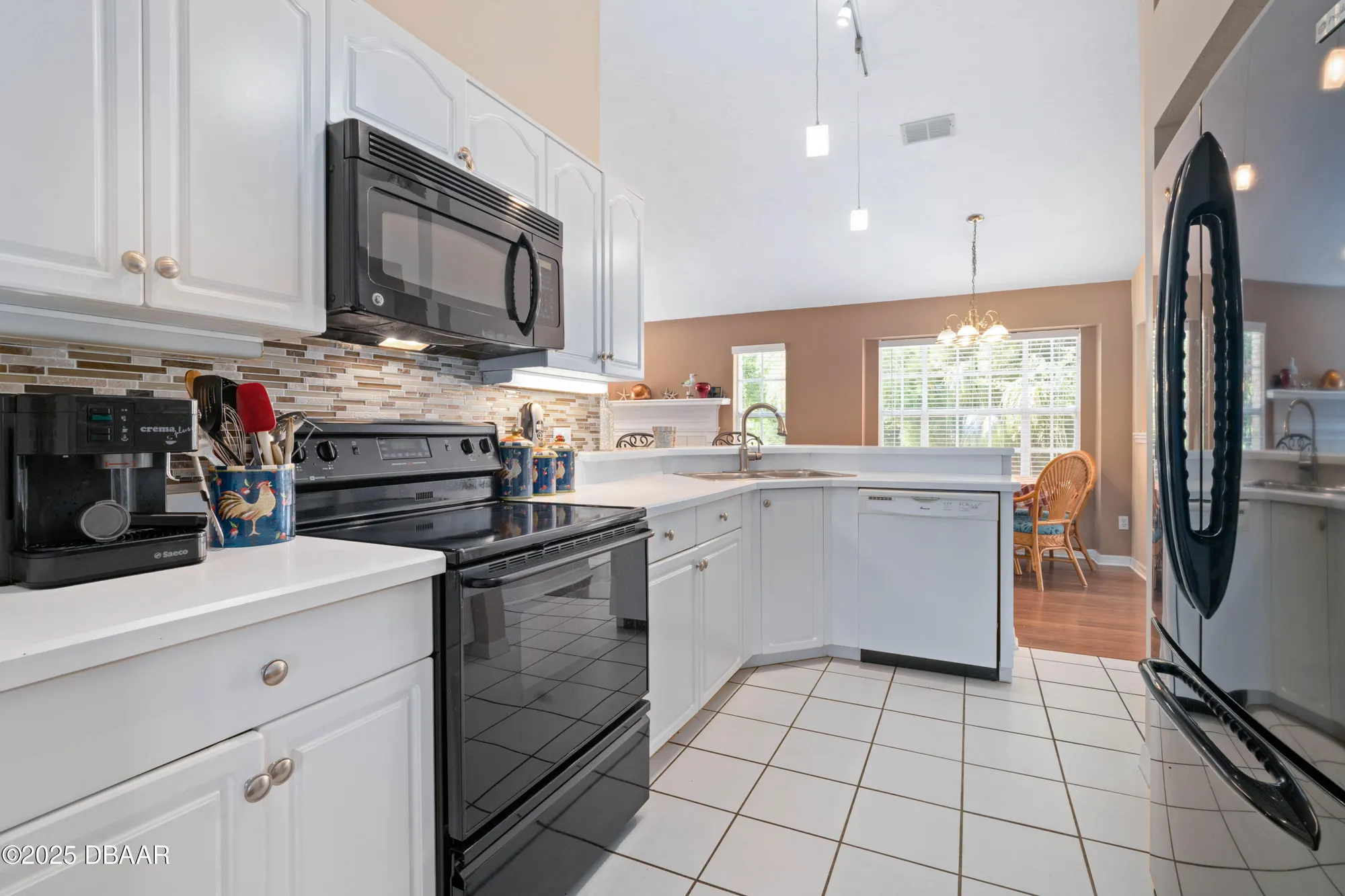 Property Slideshow image 16 of 73 | 51 kingsley cir, Ormond Beach, FL, 32174