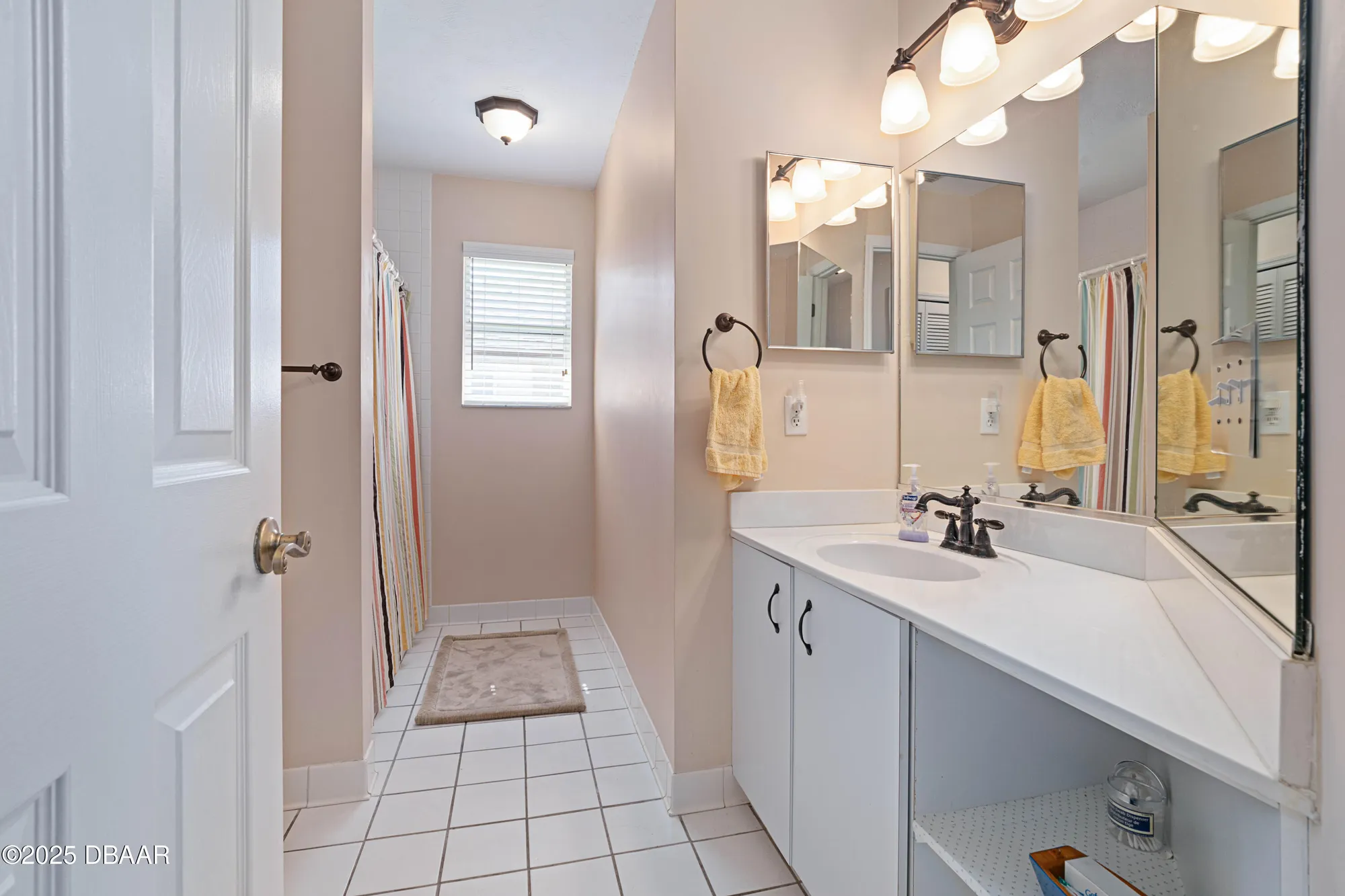 Property Slideshow image 32 of 73 | 51 kingsley cir, Ormond Beach, FL, 32174