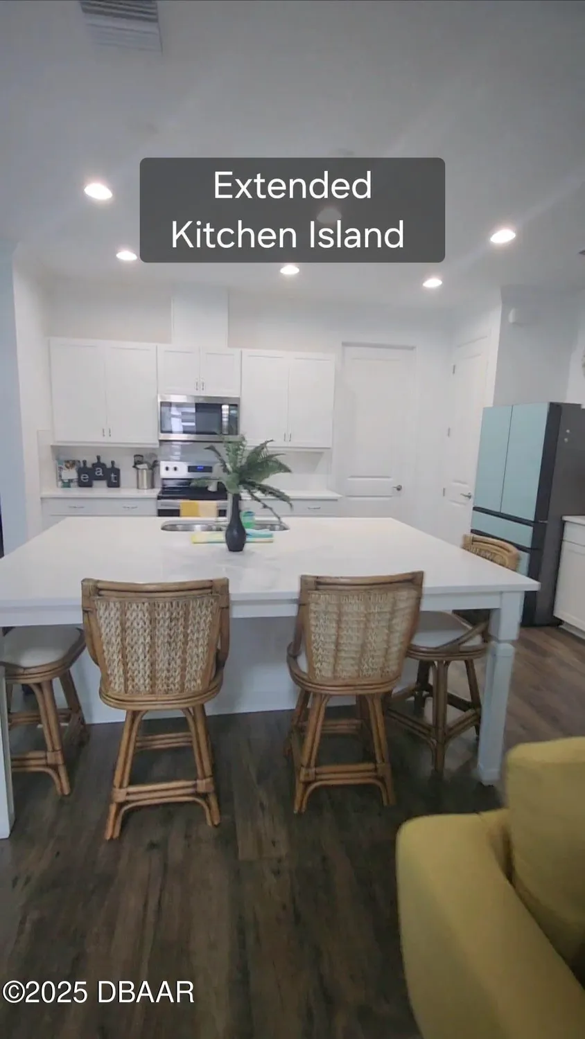 Property Slideshow image 9 of 13 | 154 gypsy palace ln, Daytona Beach, FL, 32124